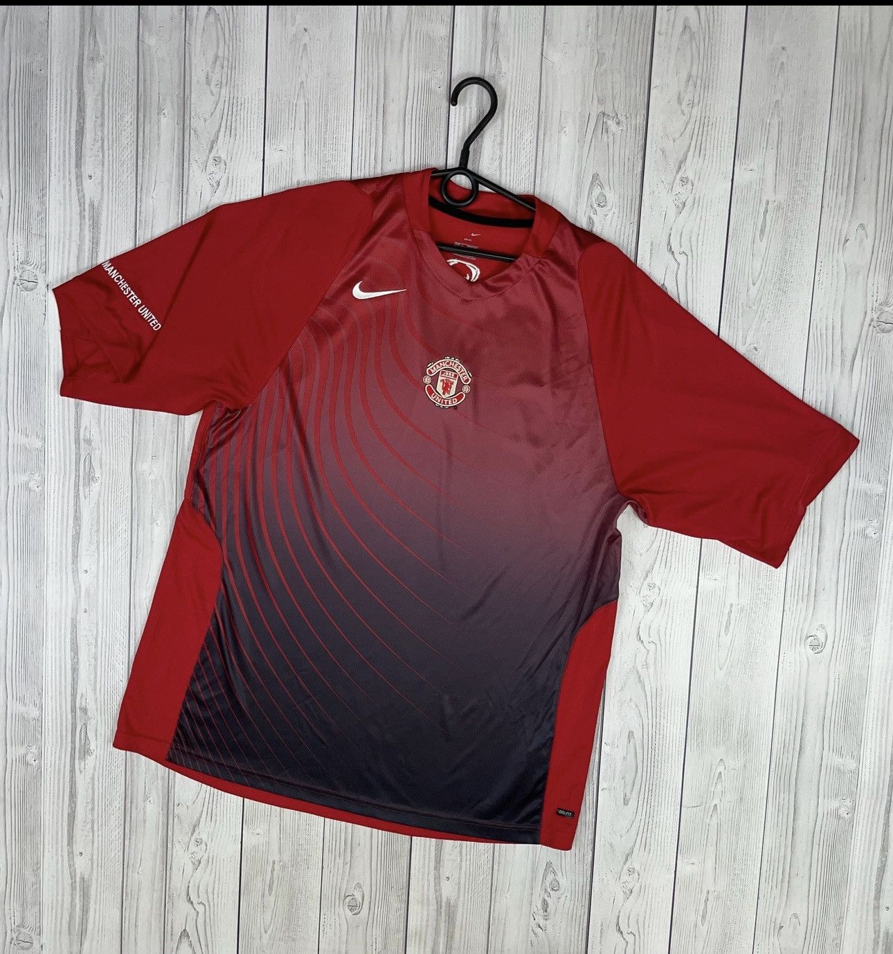 Nike Vintage Manchester United total 90 soccer jersey size L rare Size US L / EU 52-54 / 3 - 1 Thumbnail