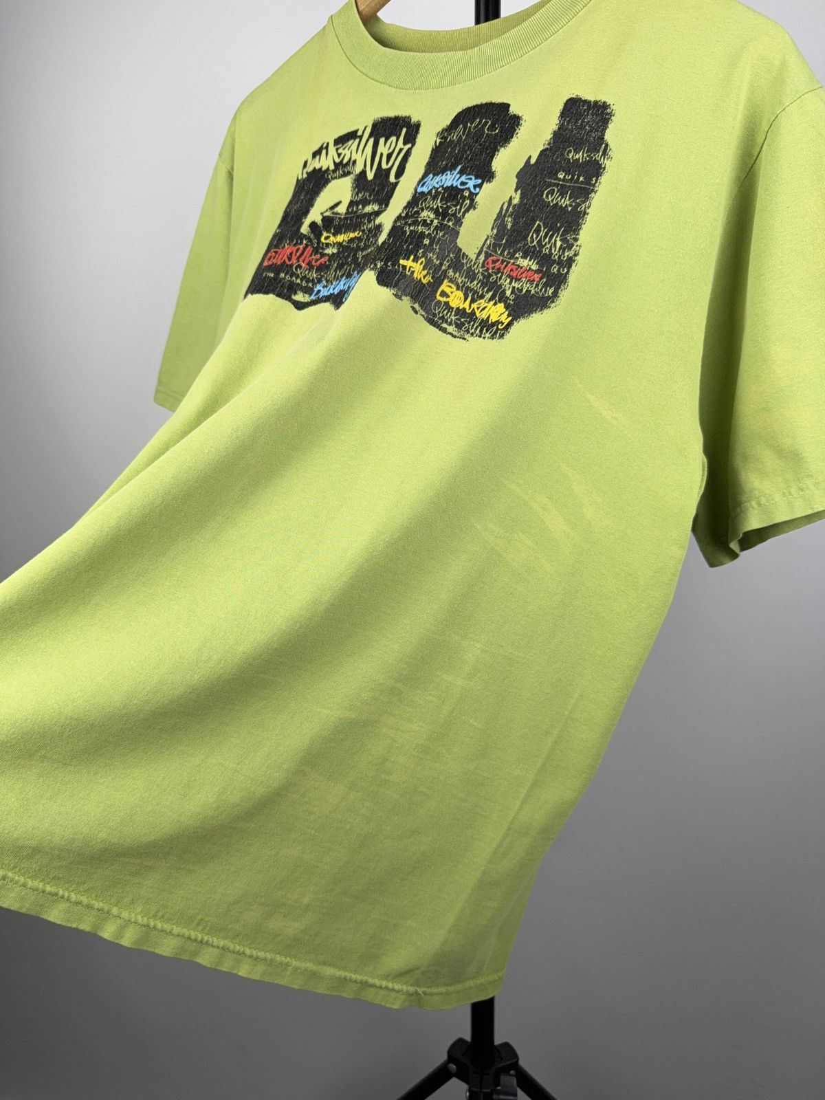 Quiksilver × Vintage Vintage 90s Quiksilver Tee Green Graffiti Surf Skater Y2K Size US M / EU 48-50 / 2 - 3 Thumbnail