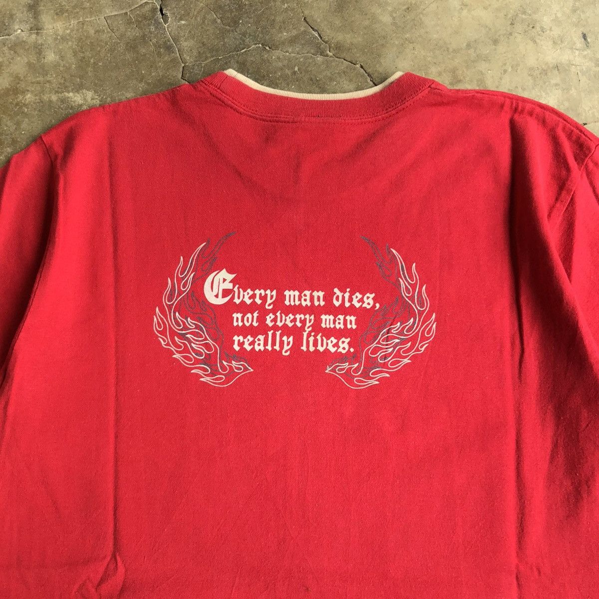 20471120 2000s Blebo Tribal Grunge Punk Style T-shirt Red Size US M / EU 48-50 / 2 - 3 Thumbnail