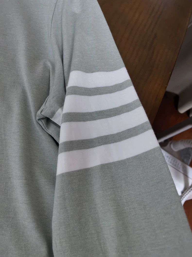 Thom Browne Thom Browne Knitted long sleeves 2506-Nextarrow Size XS / US 0-2 / IT 36-38 - 2 Thumbnail