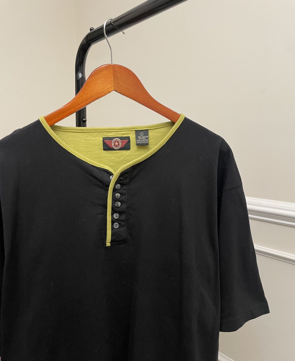 Vintage Vintage Y2K Black Blank Tee Shirt Unsoundrags Hanes Size US L / EU 52-54 / 3 - 1 Thumbnail
