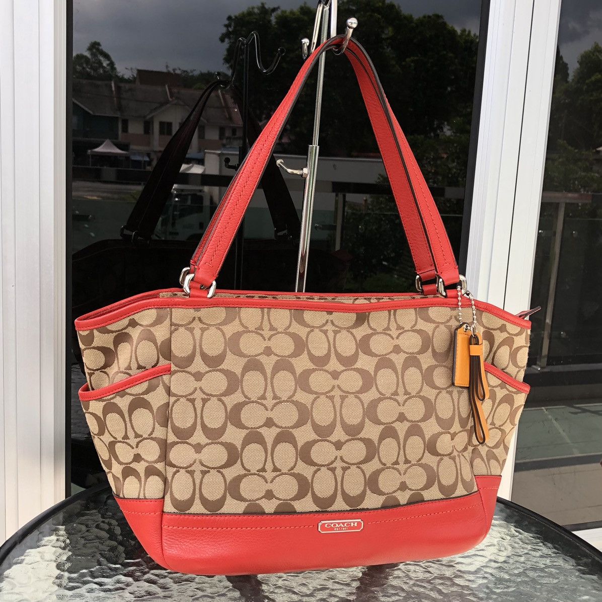 Coach COACH 23297 PARK SIGNATURE JACQUARD CARRIE TOTE BAG BURGUNDY Size ONE SIZE - 3 Thumbnail
