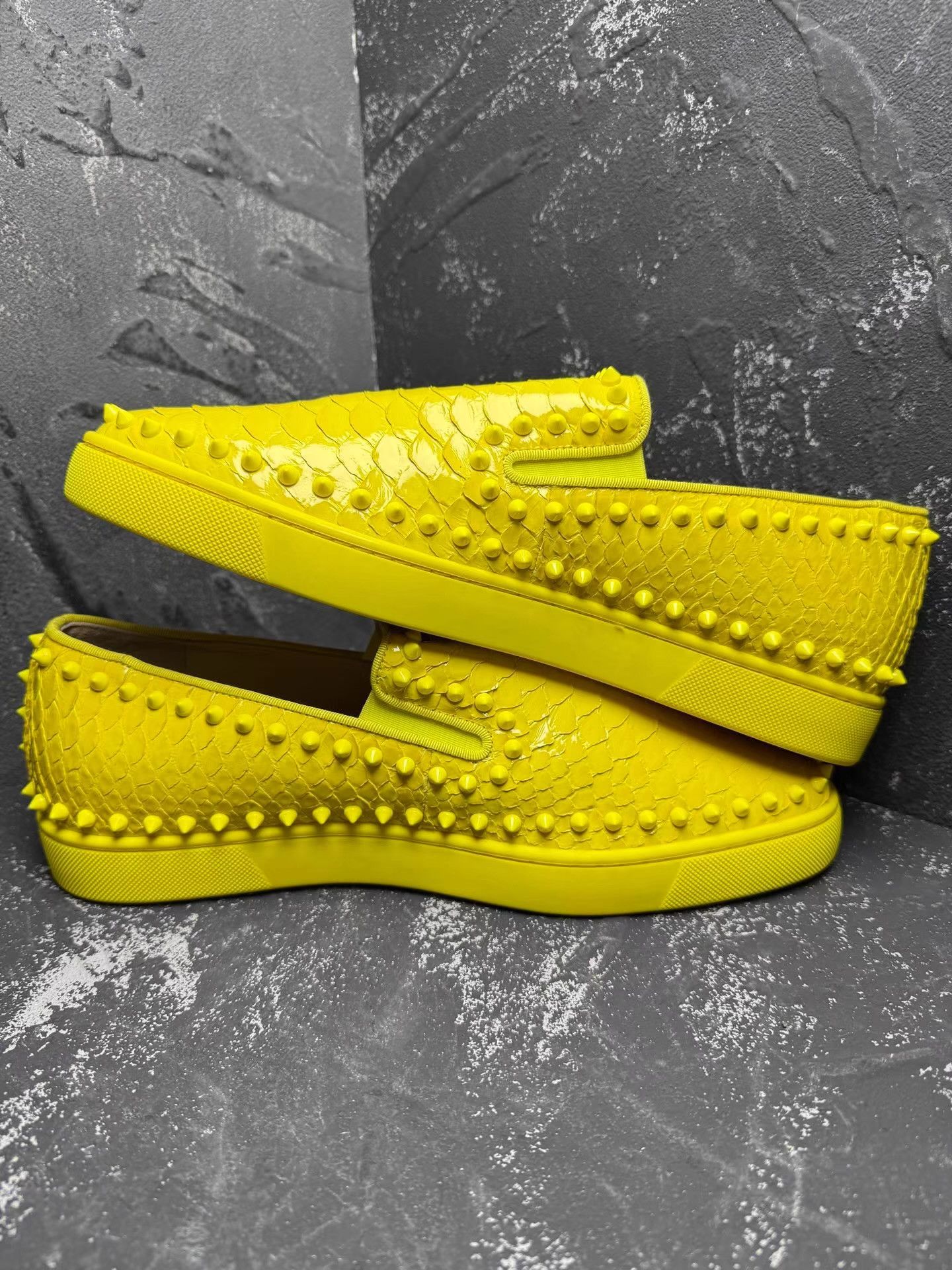 Christian Louboutin Christian Louboutin Trim Studded Red Sole Sneakers Q10 Size US 10.5 / EU 43-44 - 5 Thumbnail
