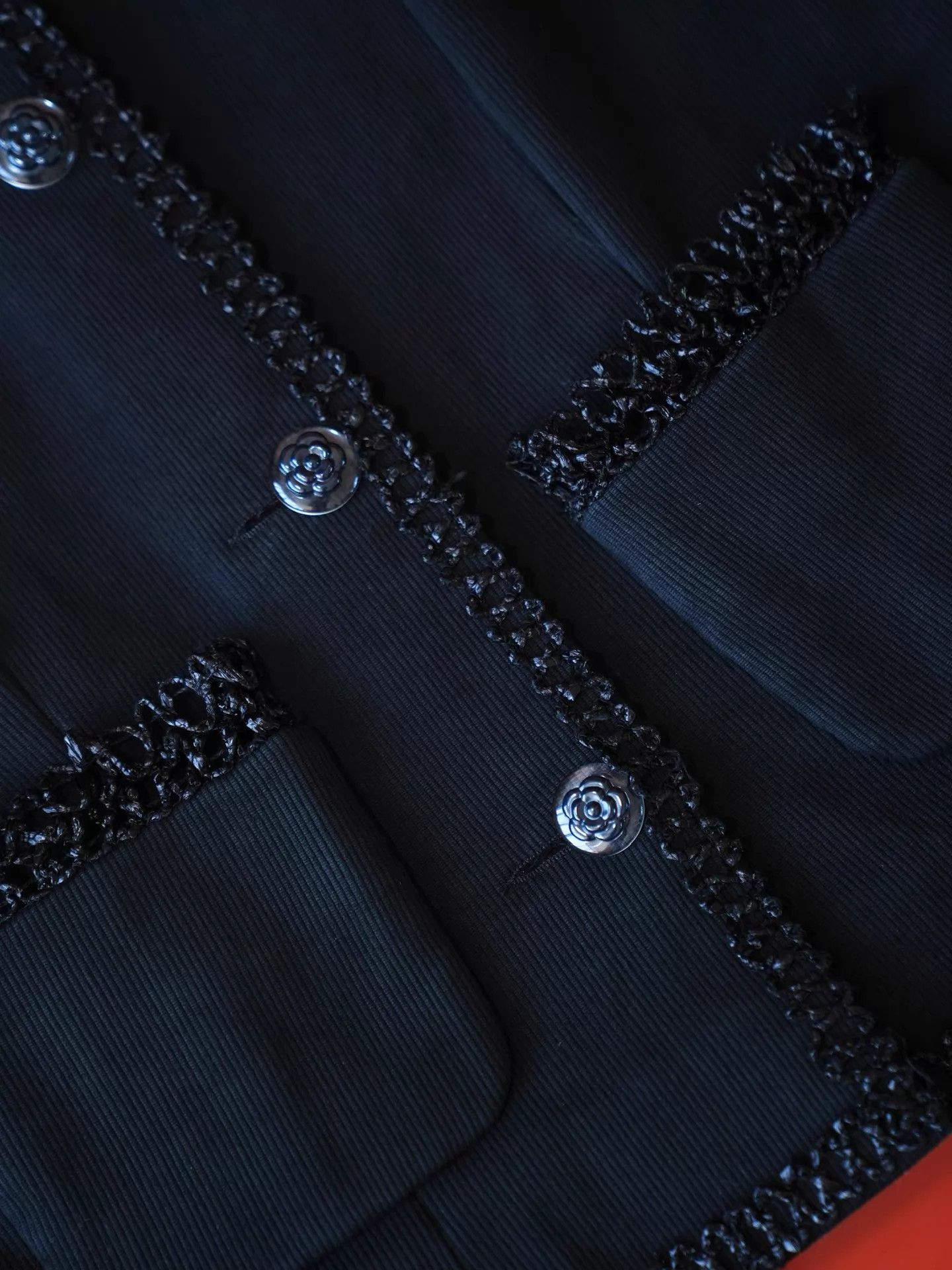 Chanel Chanel 1992ss Black Camellia Button Short Cardi & Skirt Set Size M / US 6-8 / IT 42-44 - 8 Thumbnail