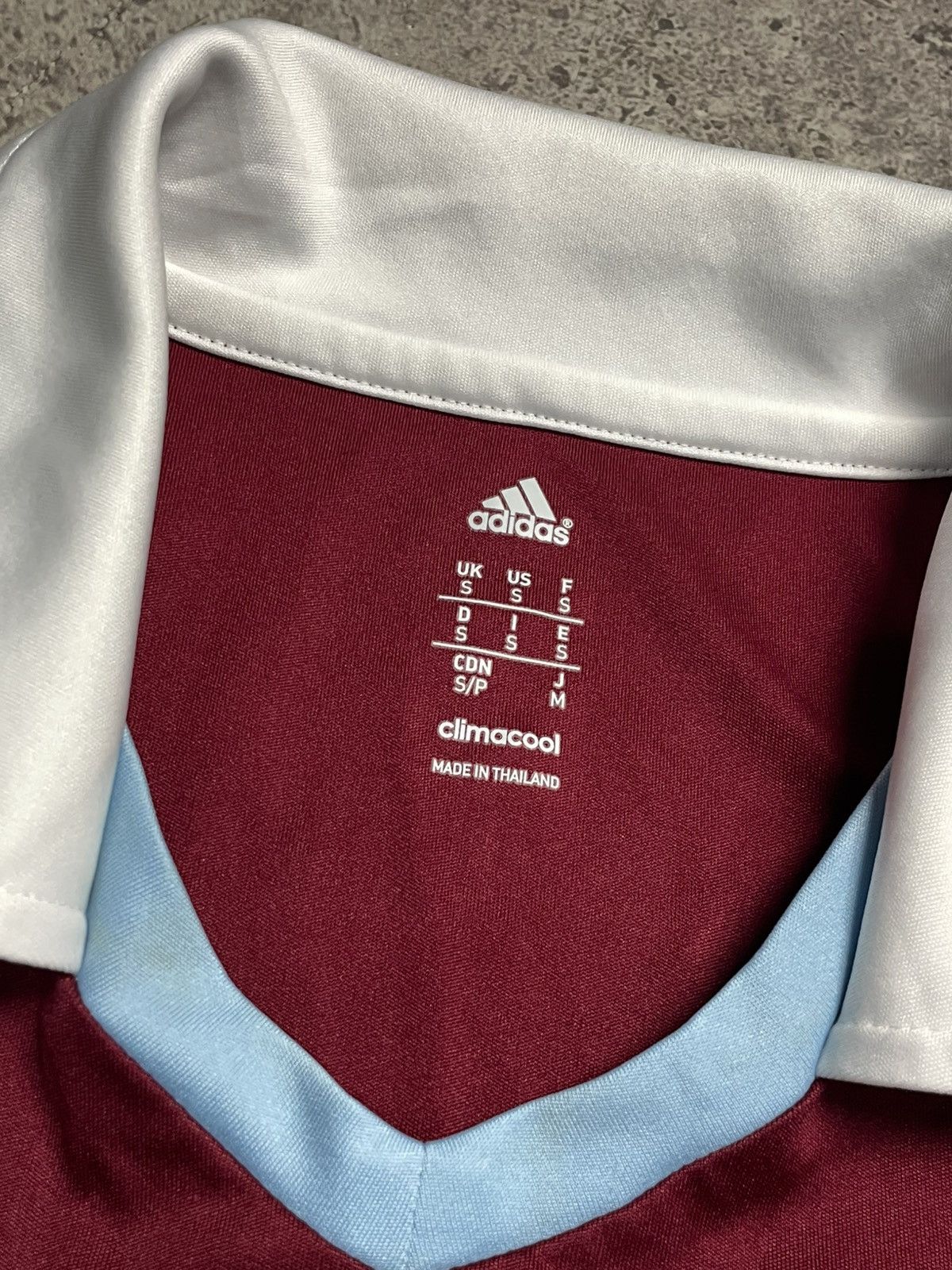 Adidas Adidas West Ham home jersey 2013/2014 size S Size US S / EU 44-46 / 1 - 5 Thumbnail