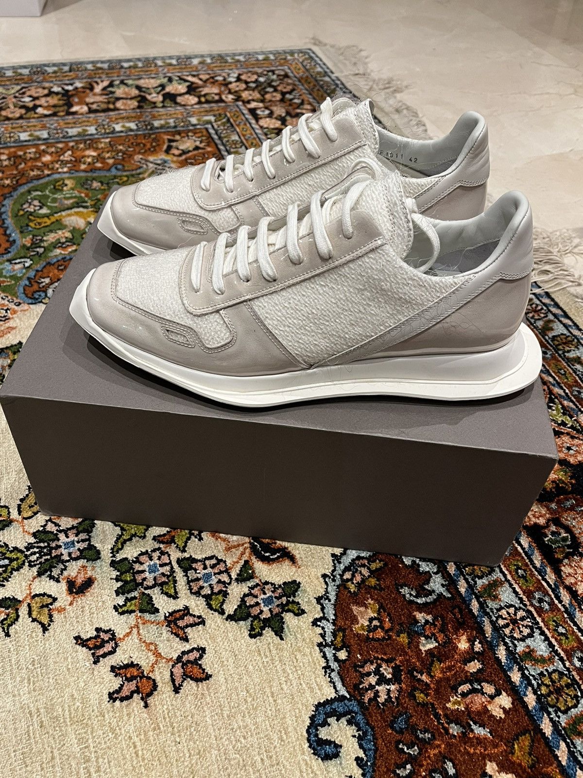 Rick Owens Sold Out Archive Sisyphus FW18 Lace Up Runner Milk🥛 All Over Size US 9 / EU 42 - 3 Thumbnail