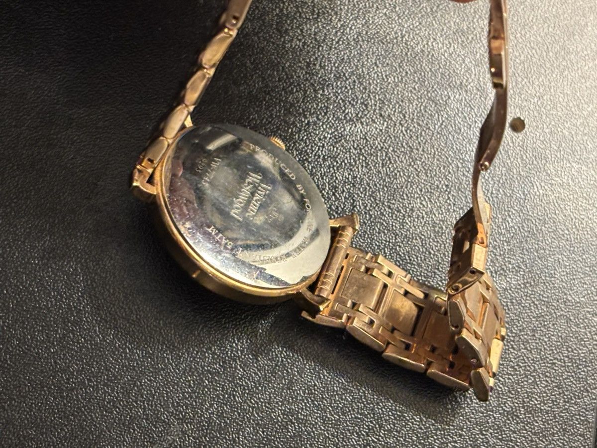 Vivienne Westwood Gold Orb Watch Size ONE SIZE - 5 Thumbnail