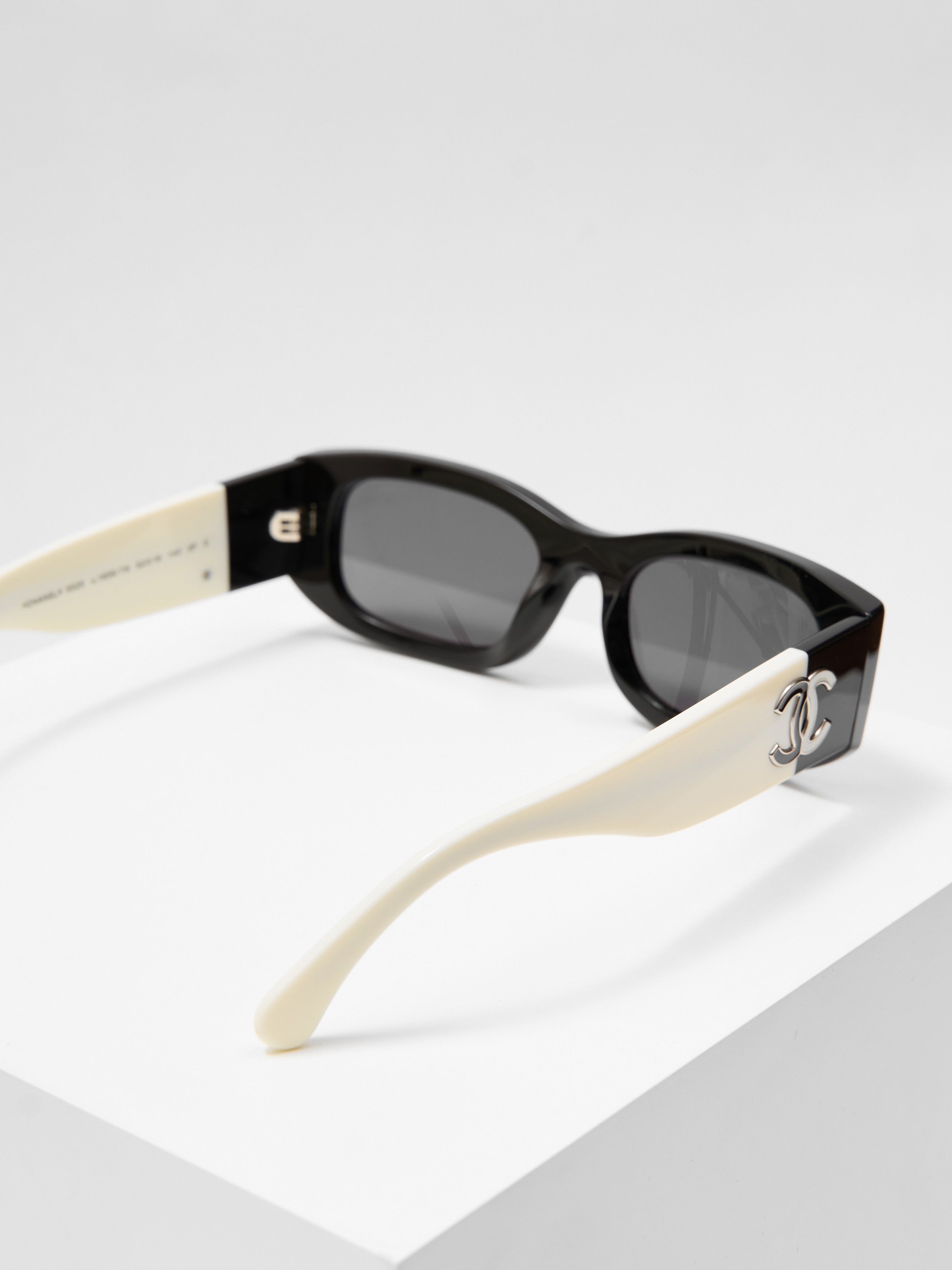 Chanel CHANEL 0CH5525 1656T8 Size ONE SIZE - 7 Thumbnail