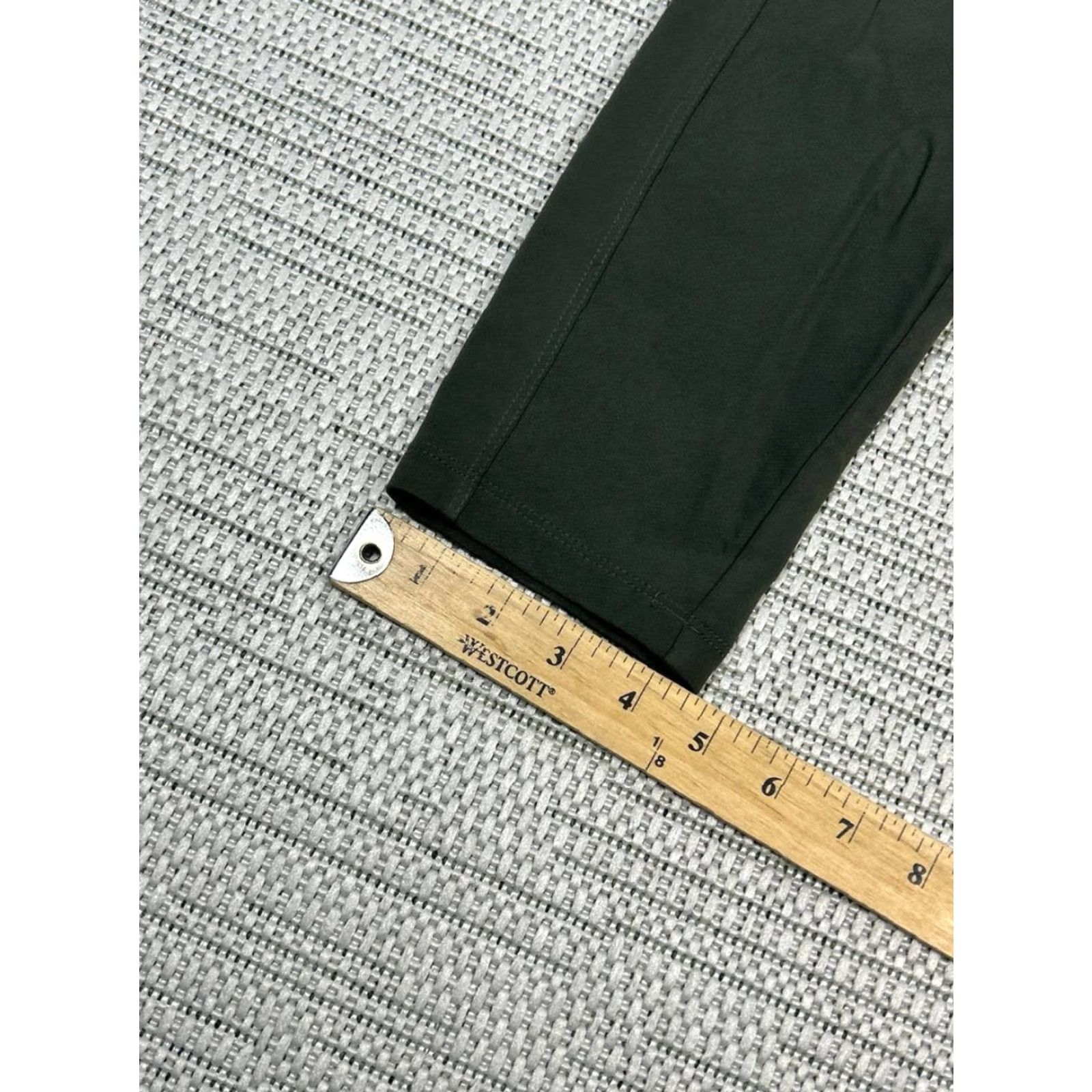 Athleta Athleta Headlands Hybrid Cargo Leggings Womens 4 Petite Green Nylon Mid Rise Size 27" / US 4 / IT 40 - 6 Thumbnail