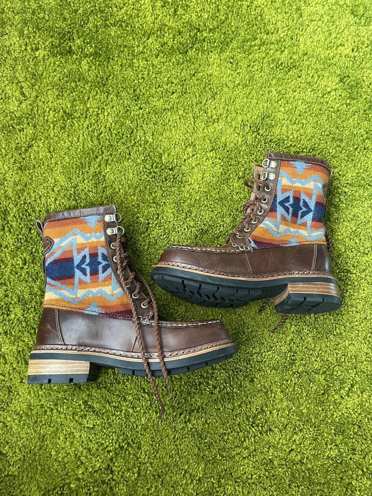 Clarks × Genuine Leather × Pendleton Pendleton x Clarks wool plaid + real leather boots Size US 7.5 / IT 37.5 - 9 Thumbnail