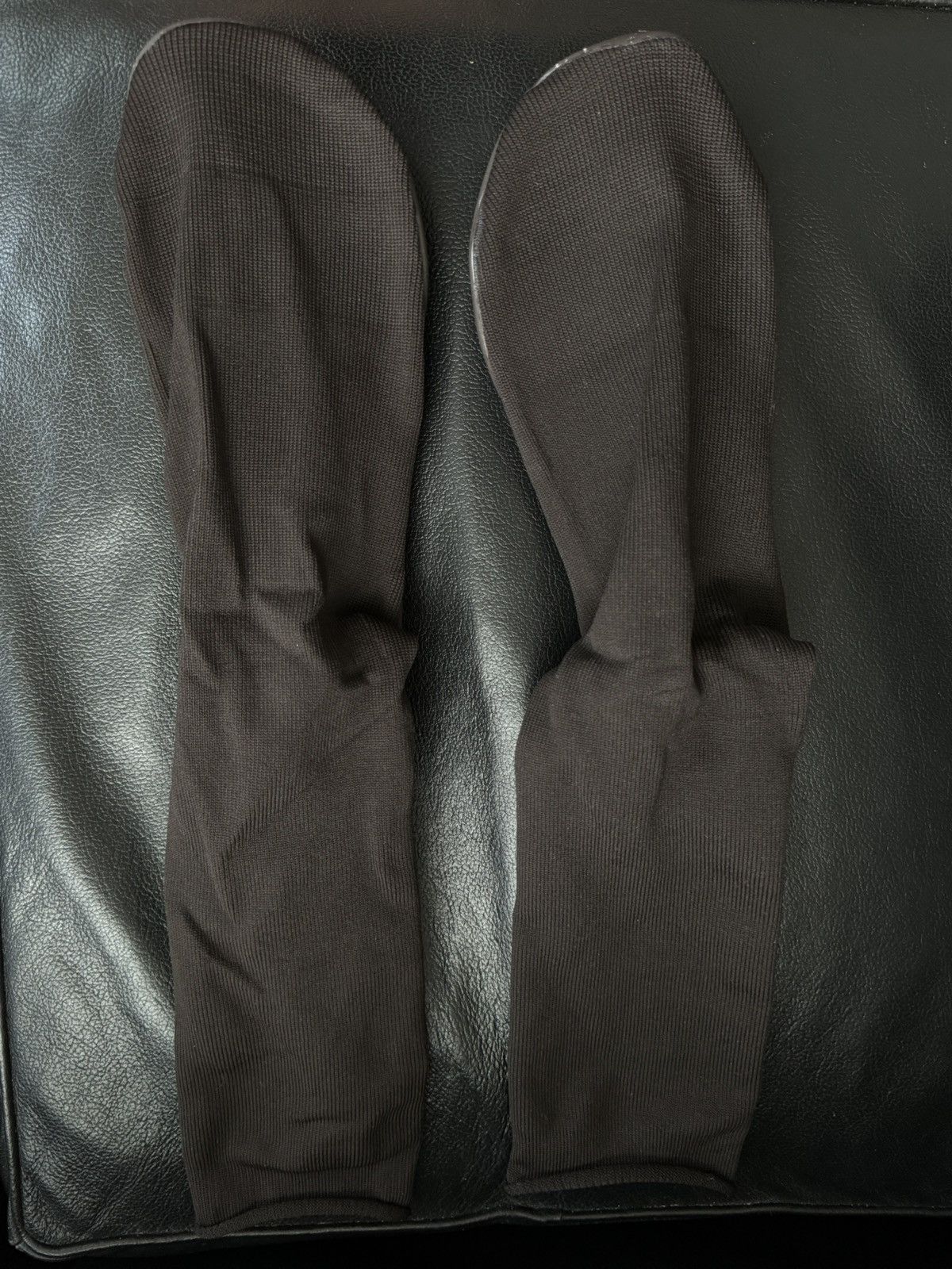 Yeezy Yeezy PODS Size 3 Size US 12 / EU 45 - 2 Thumbnail