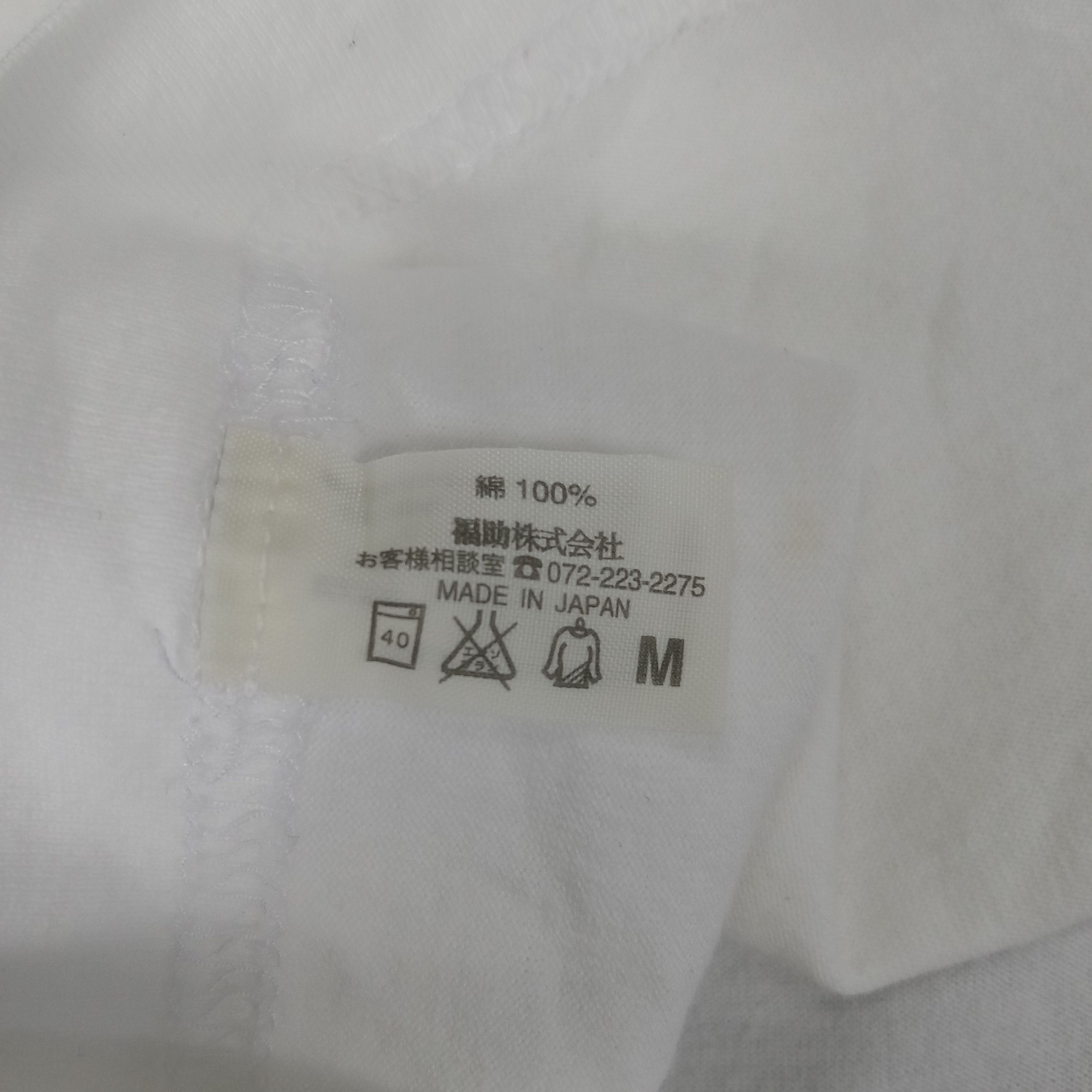 Burberry × Vintage Vintage Burberry London Luxury Brand Custom Spellout Tshirt Size M / US 6-8 / IT 42-44 - 5 Thumbnail