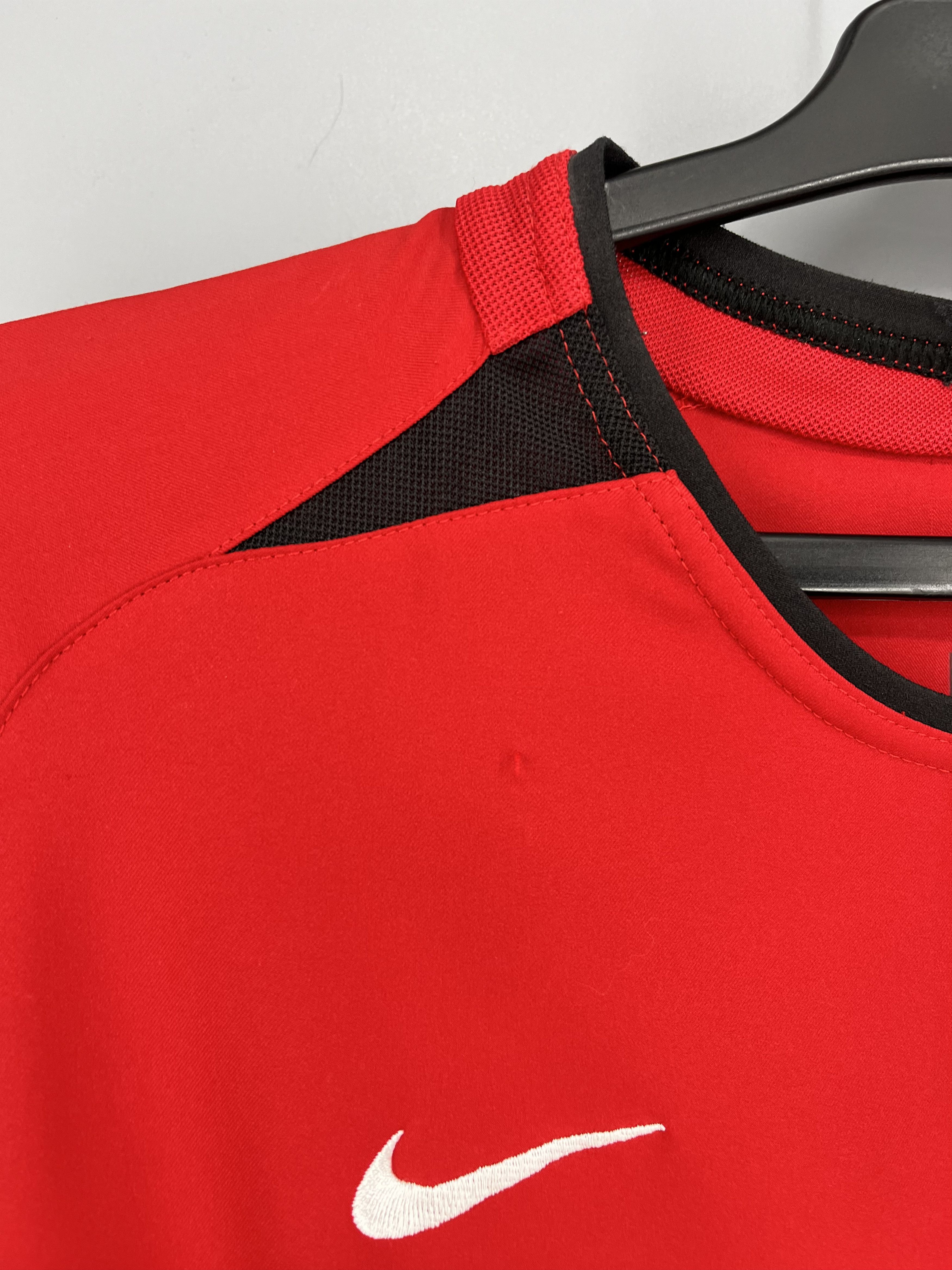 Nike Nike Manchester United 2002/2004 Home Vintage Soccer Jersey Size US M / EU 48-50 / 2 - 6 Thumbnail