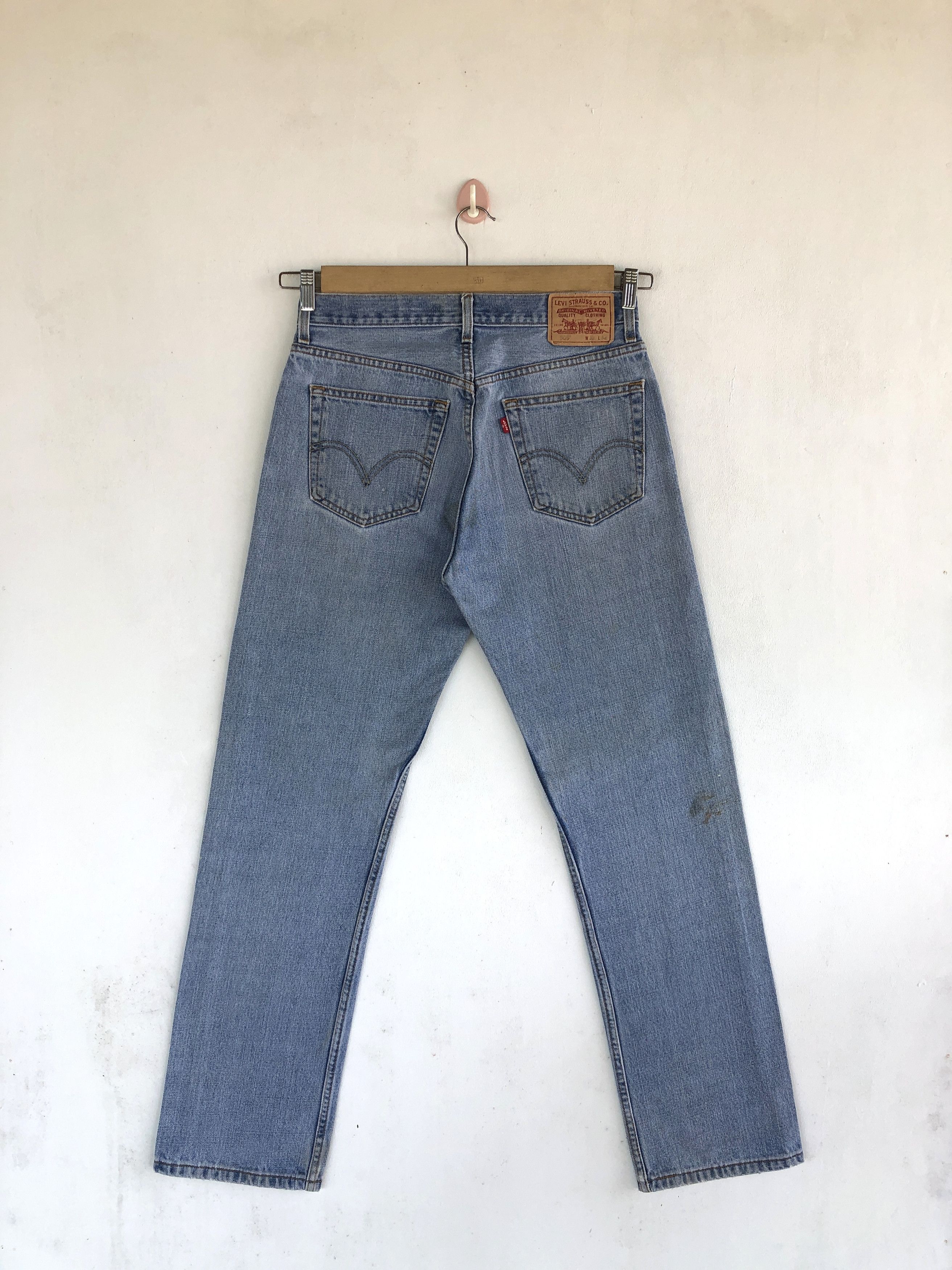 Levi's Vintage Levis 505 Jeans Levi's Sun Faded Light Wash Denim Size US 30 / EU 46 - 2 Thumbnail