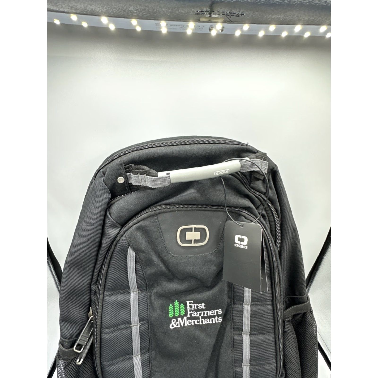 Vintage OGIO Backpack Men NWT Laptop Sleeve/Protection Pockets School Outdoor Black Polyester Nylon/Canvas Fabric OGIO Size ONE SIZE - 2 Thumbnail
