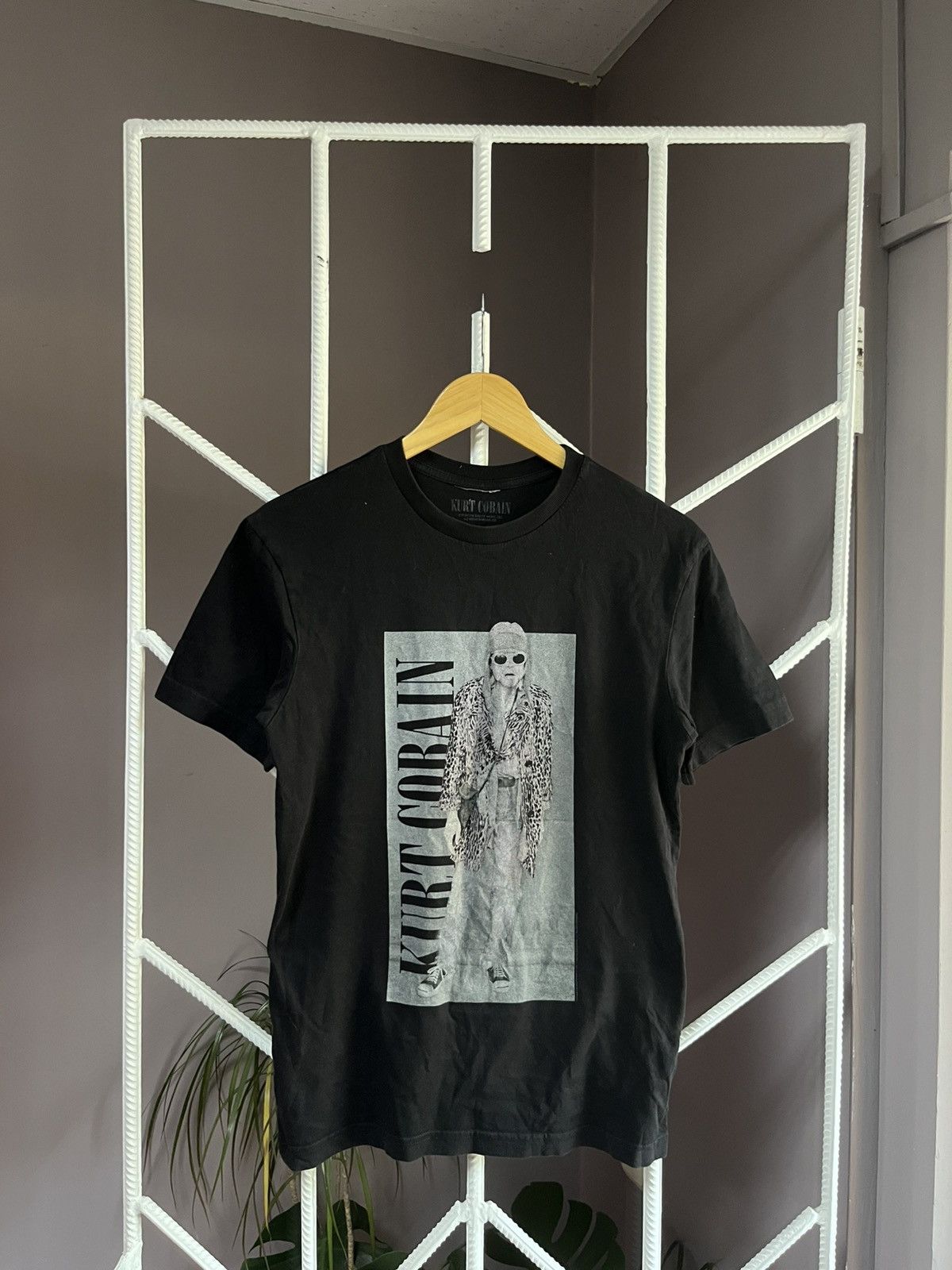 Band Tees × Nirvana Kurt Cobain Nirvana Black Tee Size US S / EU 44-46 / 1 - 1 Thumbnail