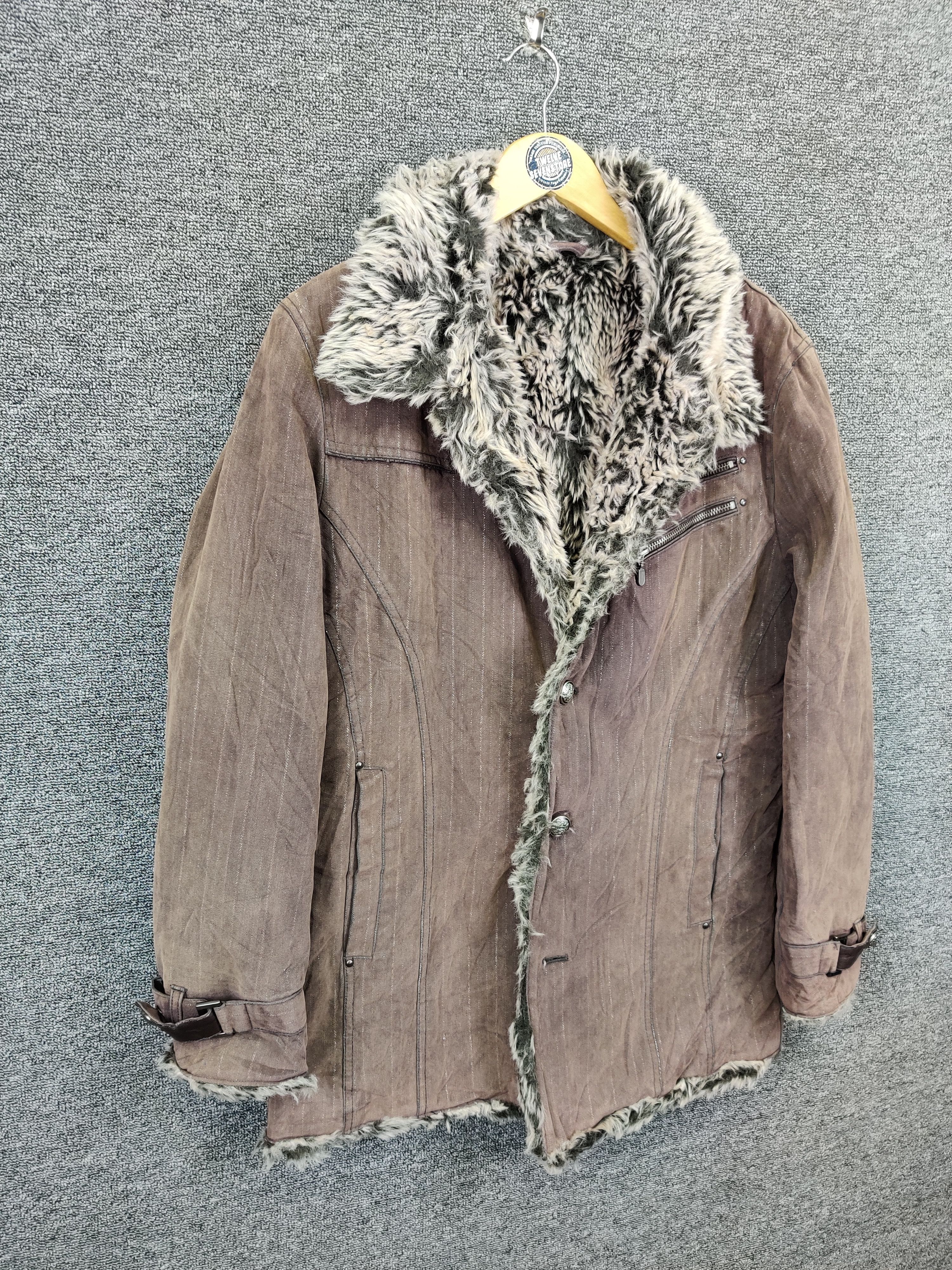 Mossimo Vintage Mossimo Shearling Fur Studded Jacket Size US L / EU 52-54 / 3 - 5 Thumbnail
