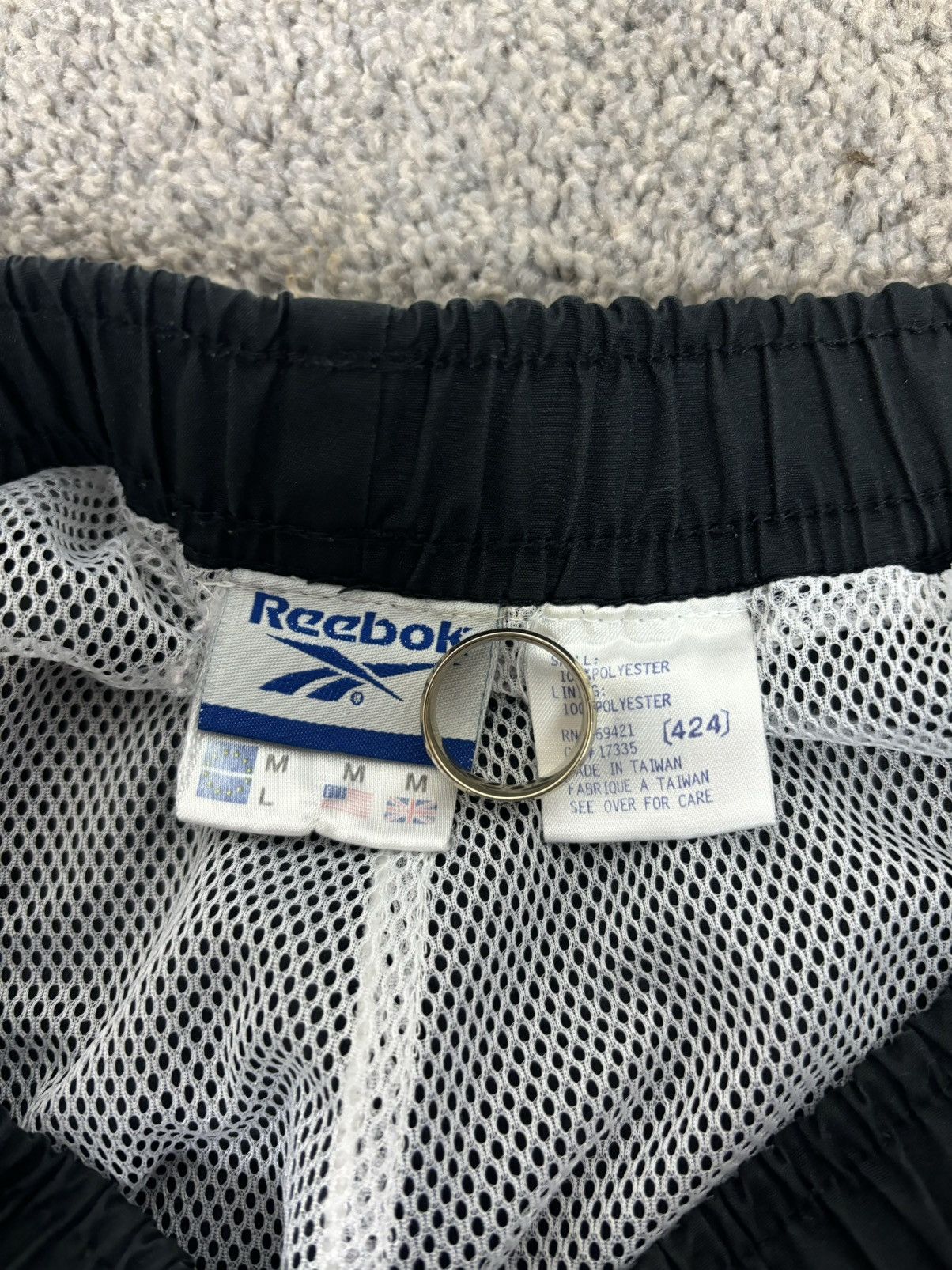 Reebok Y2k black with white striped net lined reebok track pants Size US 30 / EU 46 - 7 Thumbnail