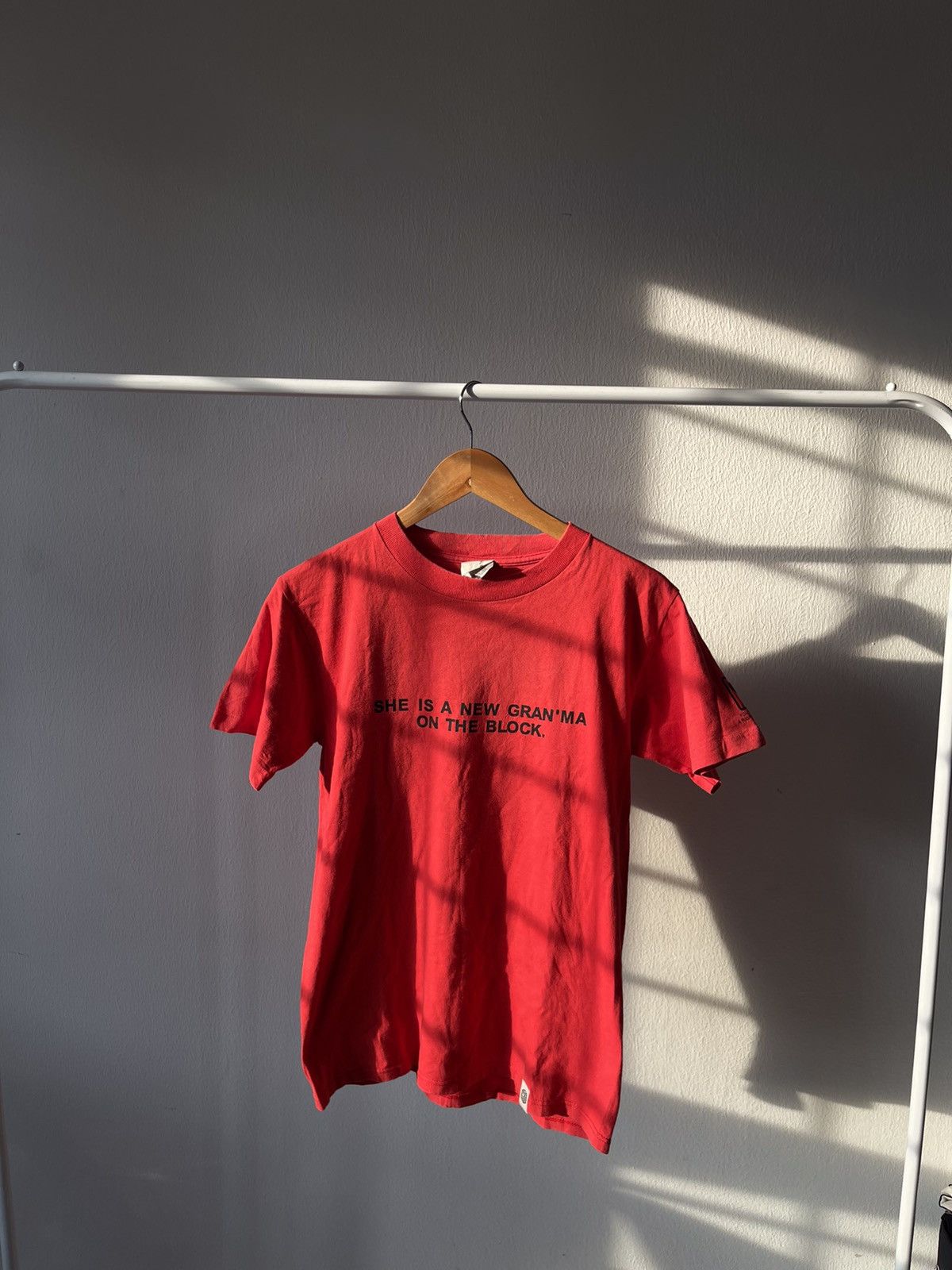 General Research S/S 1998 General Reseach ‘New Gran’ma on the Block’ Tee A1 Size US S / EU 44-46 / 1 - 3 Thumbnail