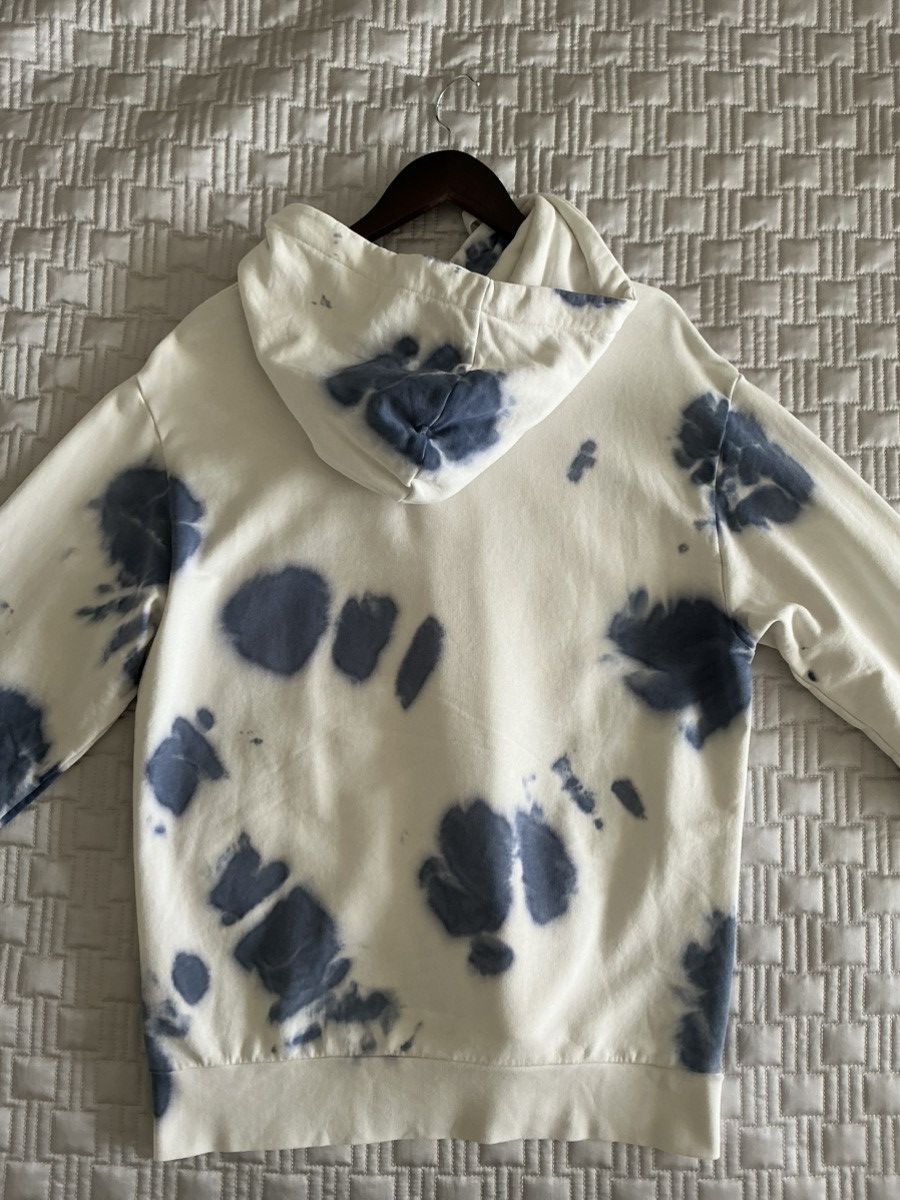 A.P.C. A.P.C. Victor Tie Dye Hoodie White Indigo Blue Size M Size US M / EU 48-50 / 2 - 3 Thumbnail