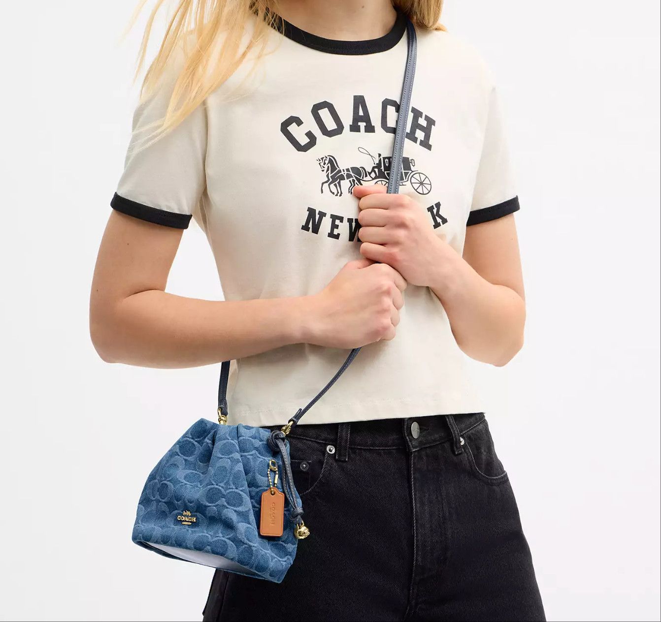 Coach Faye Mini Drawstring Bag In Signature Denim CDE32 Size ONE SIZE - 3 Thumbnail