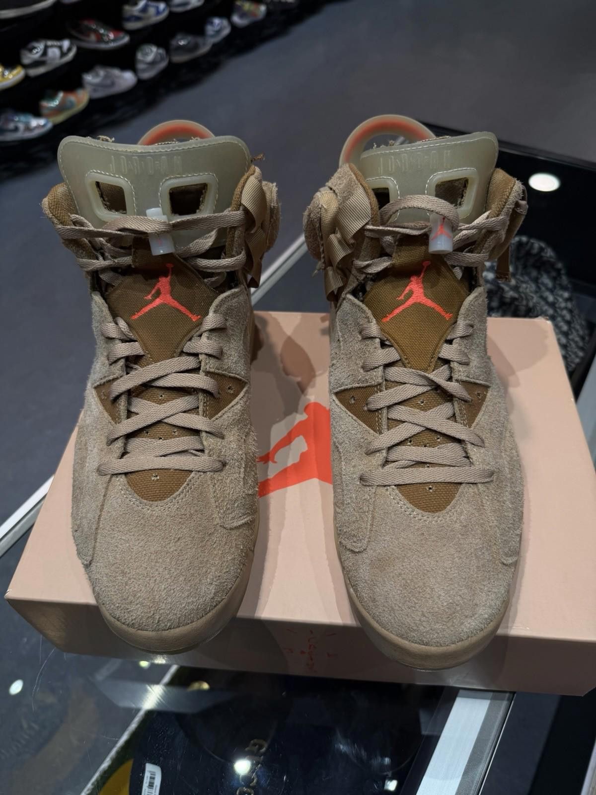 Jordan Brand Travis Scott x Air Jordan 6 Retro Men Size 13 British Khaki Size US 13 / EU 46 - 4 Thumbnail