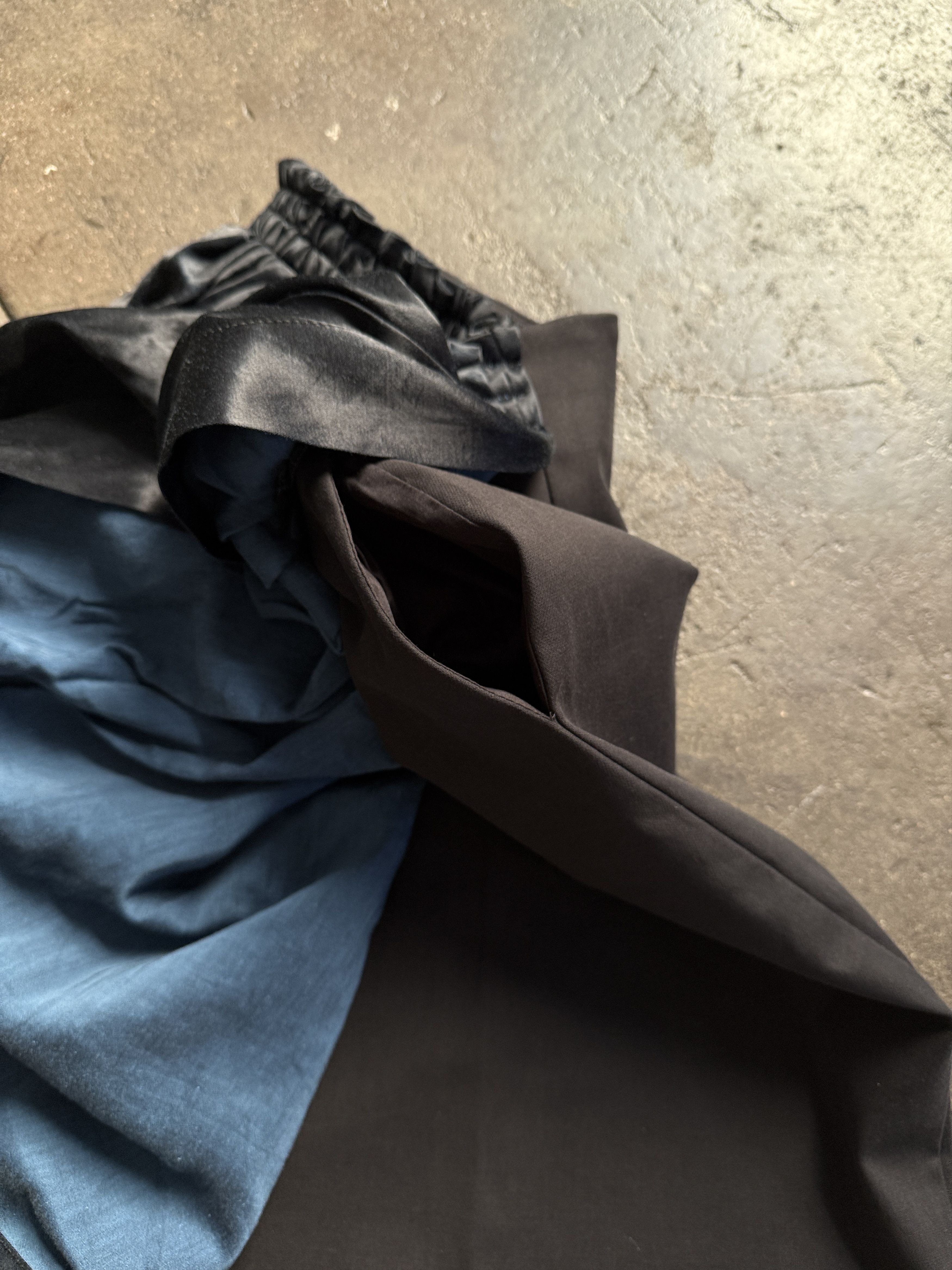 Vivienne Westwood 2016 Anglomania Blue Silk Like Cover on Black Skirt Size 27" / US 4 / IT 40 - 4 Thumbnail