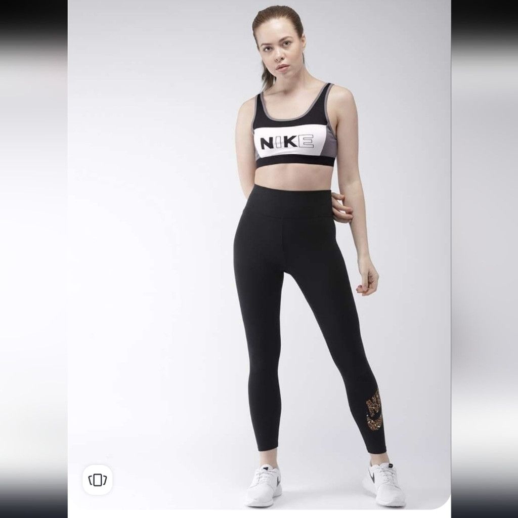 Nike NWT Nike Victory Black and Gray Color-block Sports Bra Size ONE SIZE - 4 Thumbnail