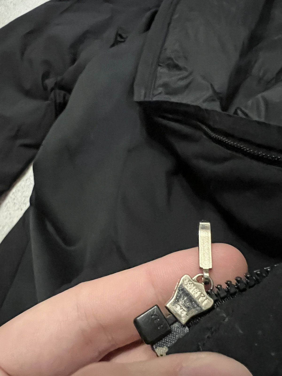 Arc'teryx × Vintage Vintage Y2k Arc’teryx Nylon Reflective Logo Jacket 00’s Size US XL / EU 56 / 4 - 16 Thumbnail