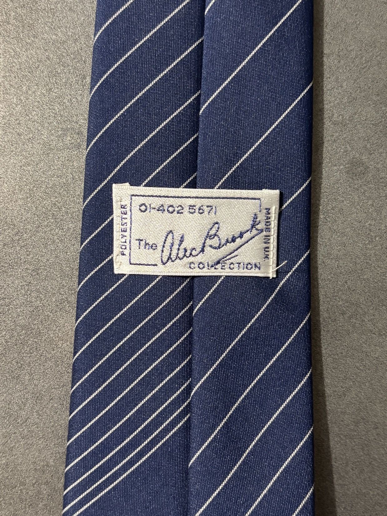 Vintage Made in England Vintage Tie Guernsey Crown Uniform UK Neckti Size ONE SIZE - 5 Thumbnail