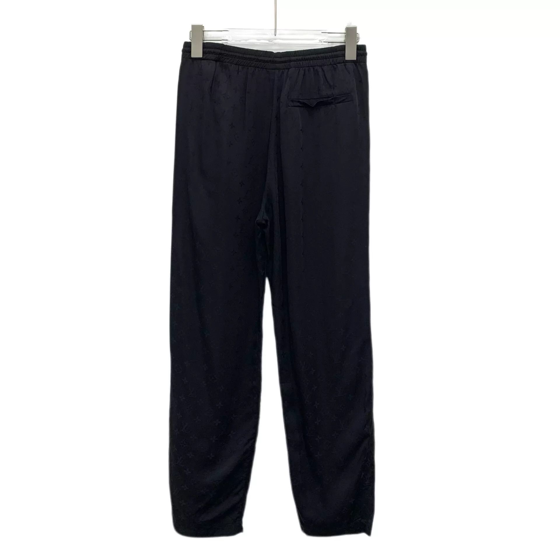 Louis Vuitton louis vuitton black logo jogger pants Size US 34 / EU 50 - 2 Thumbnail