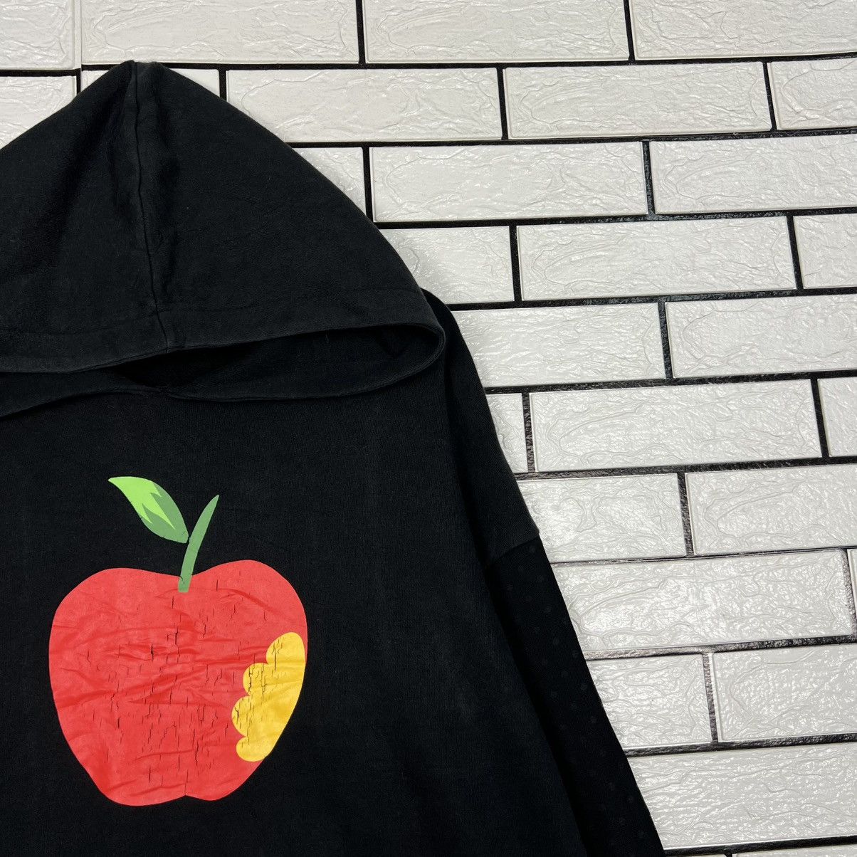 Frapbois FRAPBOIS X DISNEY Snow White Graphic Hoodies #4234-C193 Size US S / EU 44-46 / 1 - 4 Thumbnail