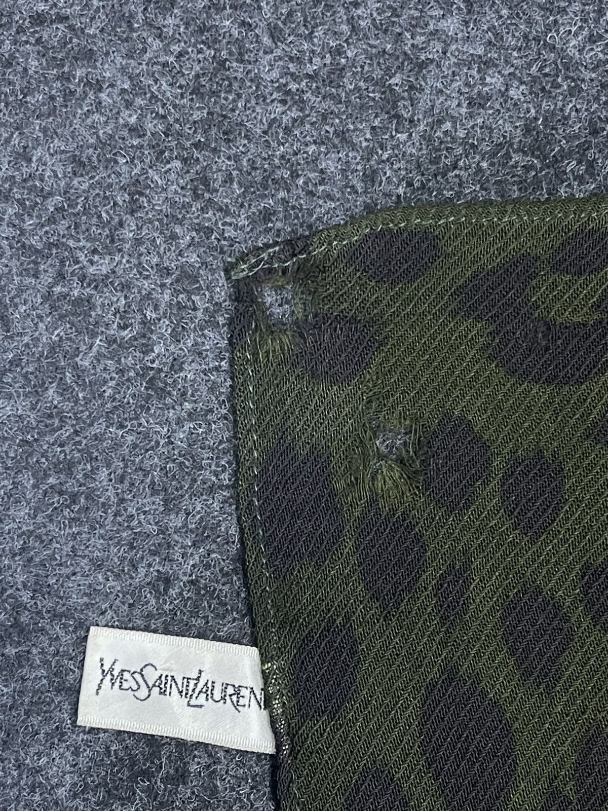Yves Saint Laurent Vtg Yves Saint Laurent Leopard Panther Silk Wool Scarf Large Size ONE SIZE - 4 Thumbnail