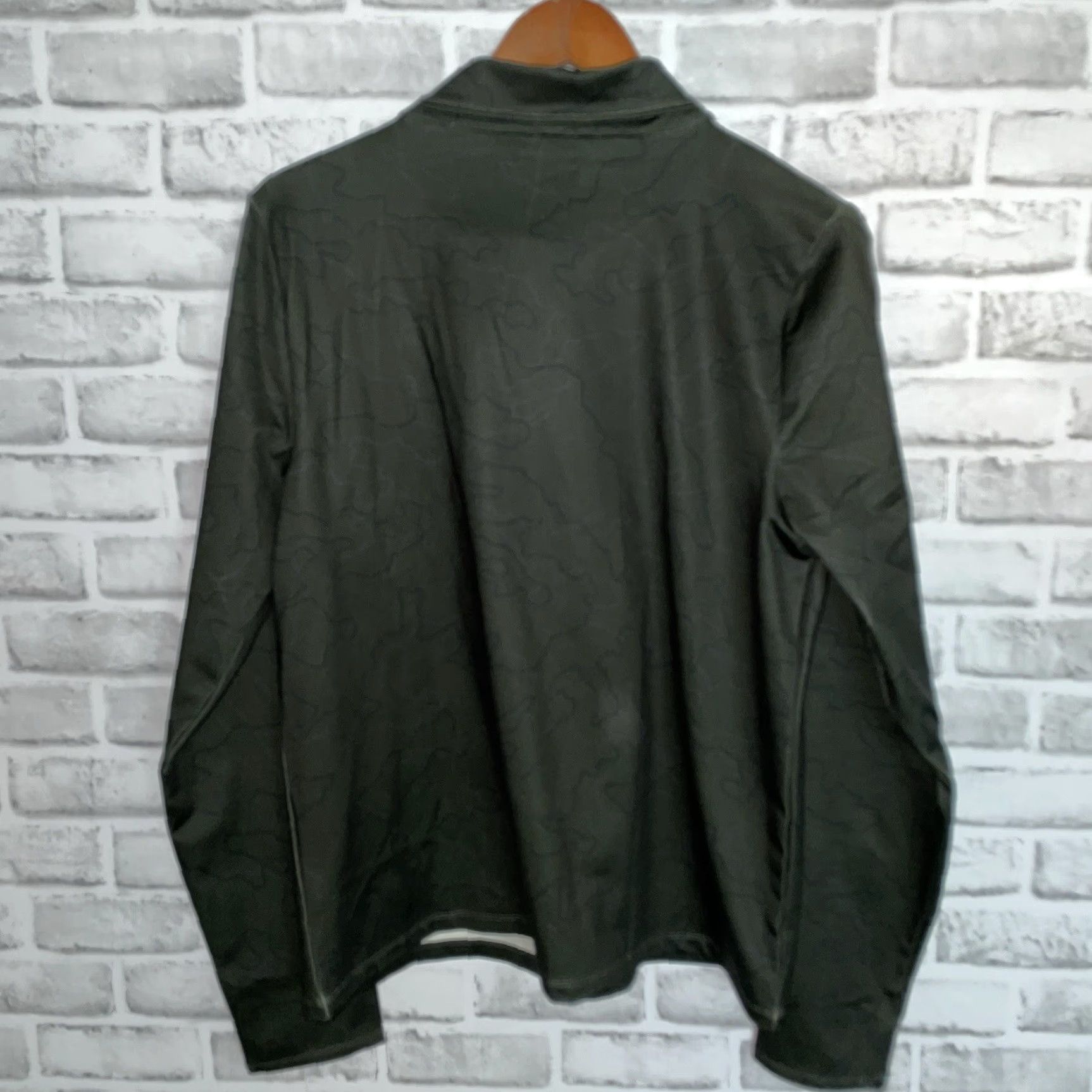 Under Armour NWT Under Armour Turtleneck Pullover Sweatshirt Womens L Green Activewear Pullover Dress Code: Sweatshirt? Size L / US 10 / IT 46 - 5 Thumbnail