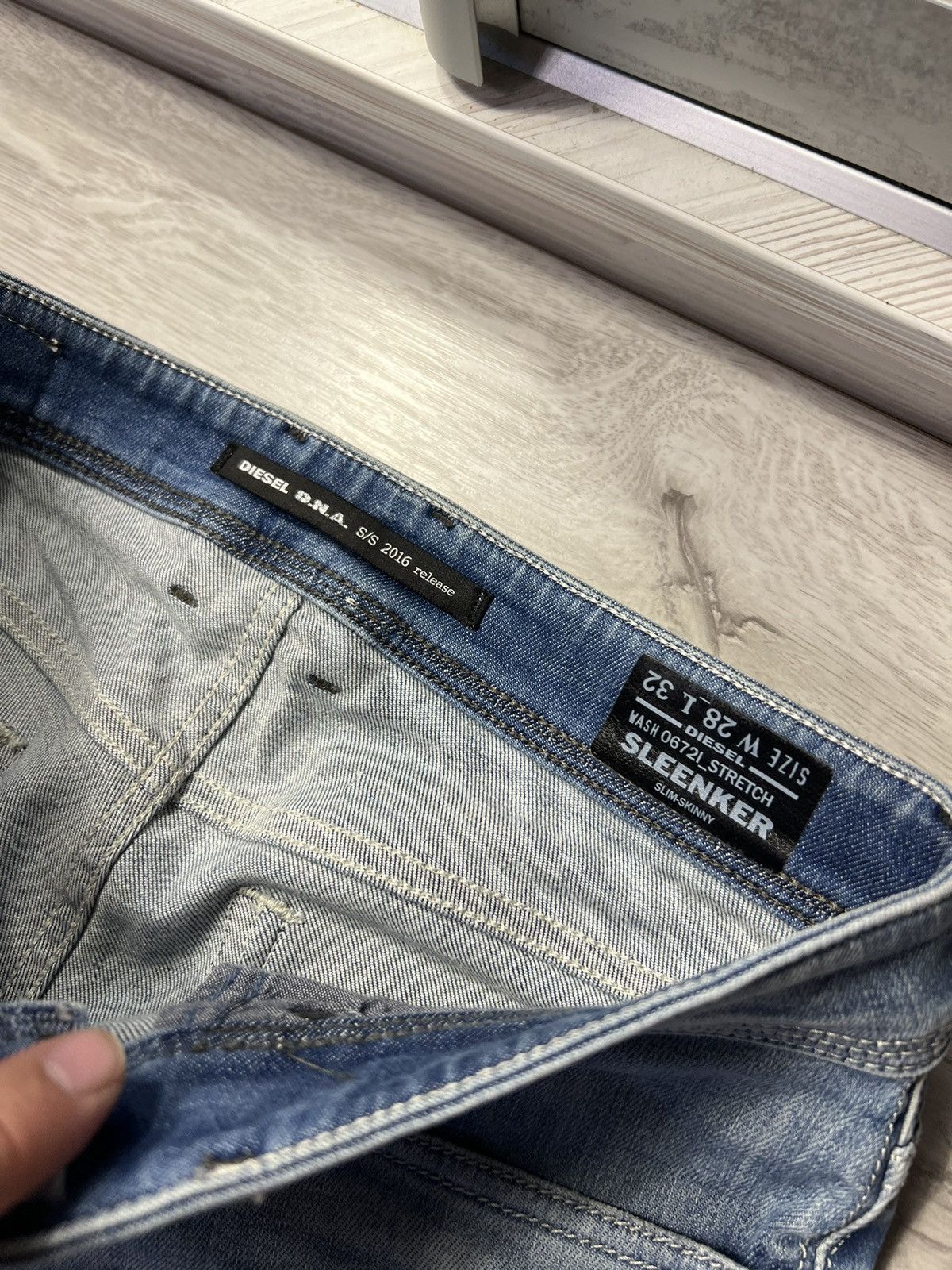 Diesel × Vintage Diesel D.N.A 2016 Sleenker Slim-Skinny Distressed Jeans Pant Size US 28 / EU 44 - 6 Thumbnail