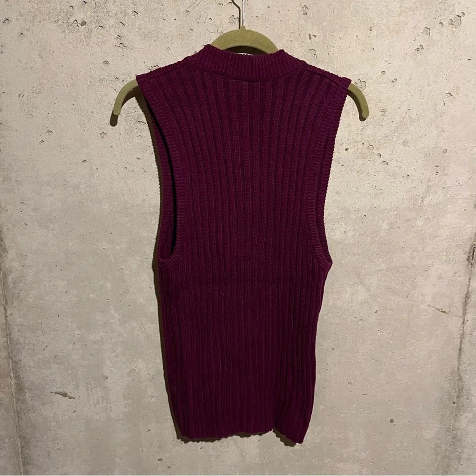 American Eagle Outfitters Y2K Vtg American Eagle Magenta Knit Sweater Vest S Cabincore Size S / US 4 / IT 40 - 5 Thumbnail