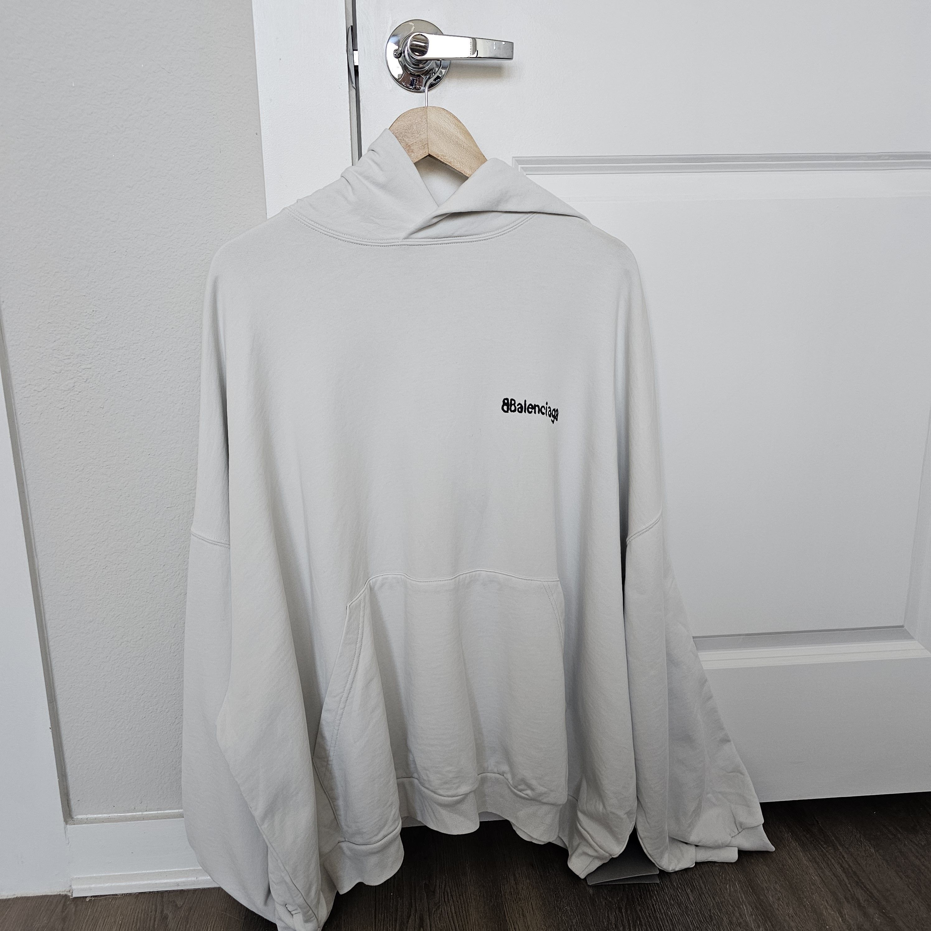 Balenciaga Balenciaga Large Fit Hoodie 'Dirty White Size US M / EU 48-50 / 2 - 1 Thumbnail