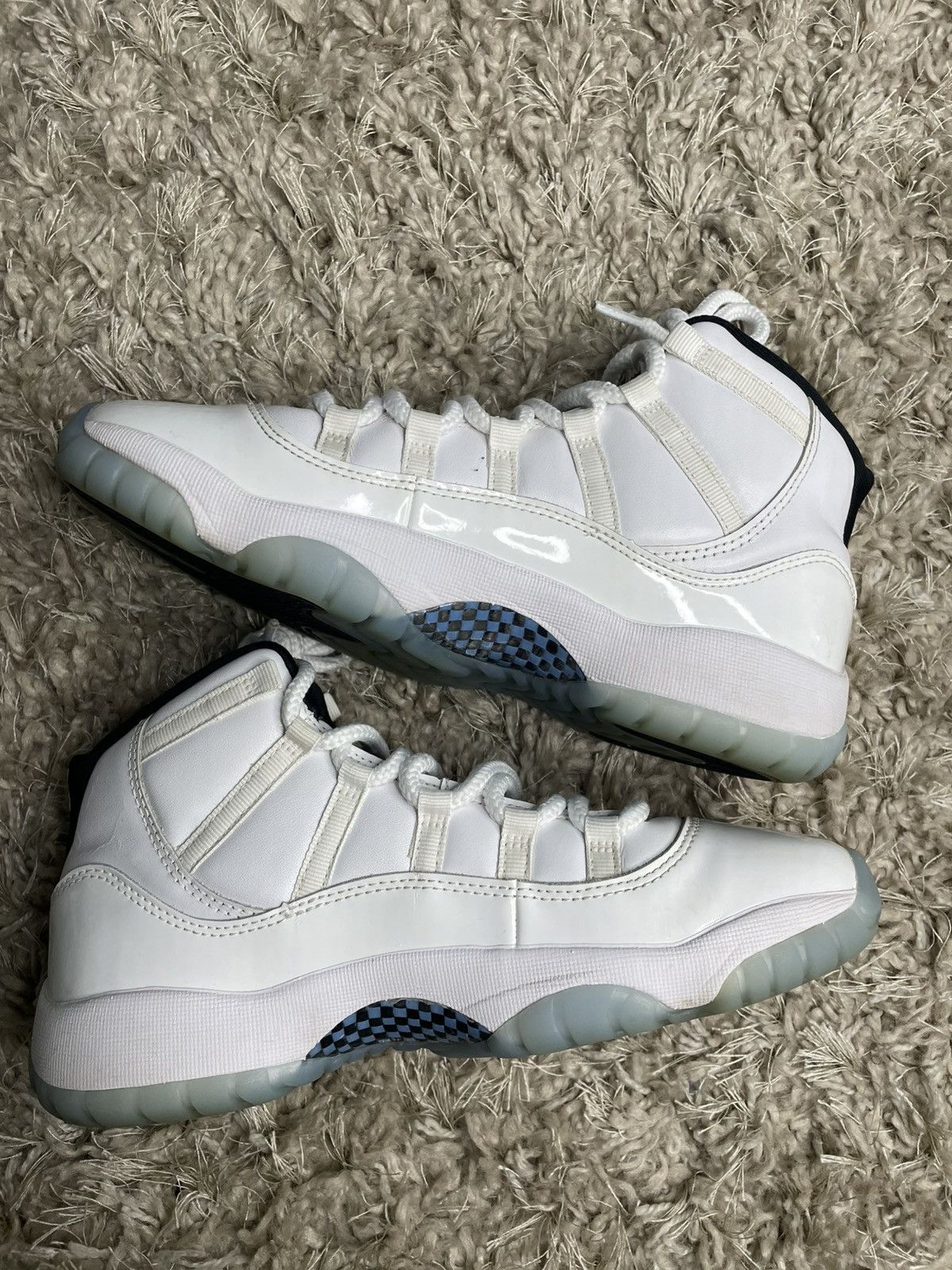Jordan Brand Jordan 11 Legend Blue Size US 6 / EU 39 - 3 Thumbnail
