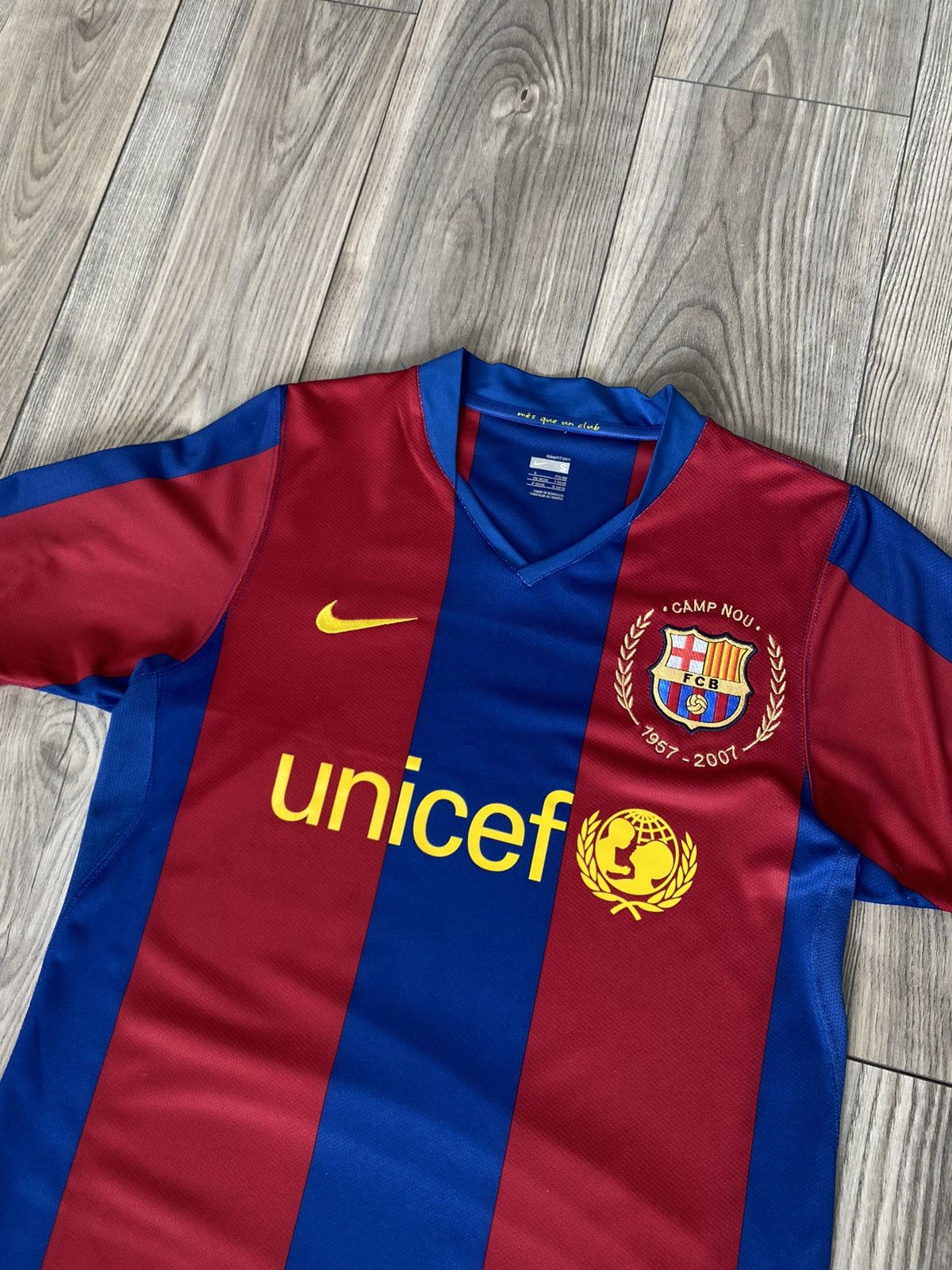 Vintage Nike F.C. Barcelona Soccer Home Jersey 2007-2008