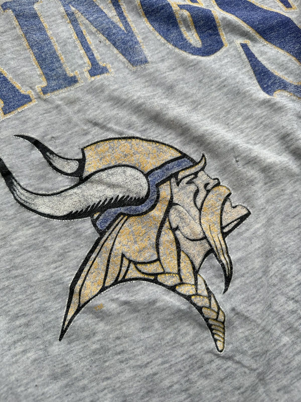 NFL Vintage 90s Minnesota Vikings T Shirt NFL Size US XL / EU 56 / 4 - 9 Thumbnail