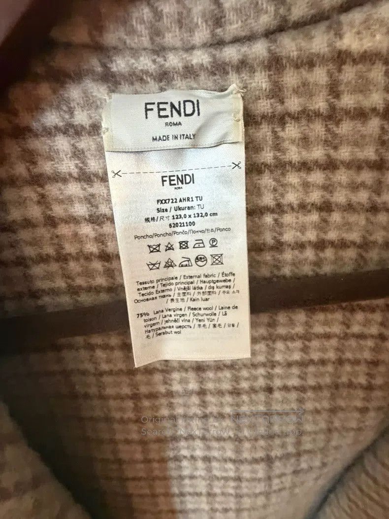 Fendi Fendi Large wool cloak Size ONE SIZE - 3 Thumbnail