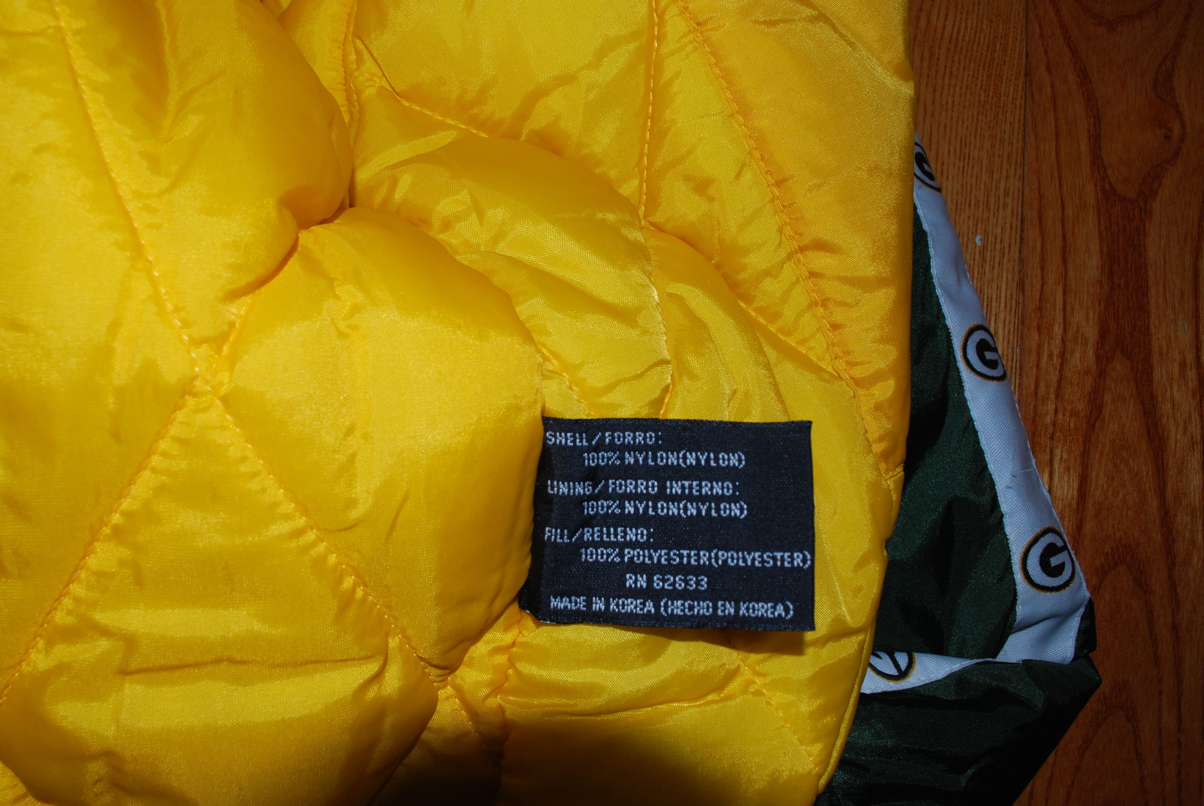 NFL Vintage Game Day Greenbay Packers Puffer Coat from 1990's Size US XXL / EU 58 / 5 - 10 Thumbnail