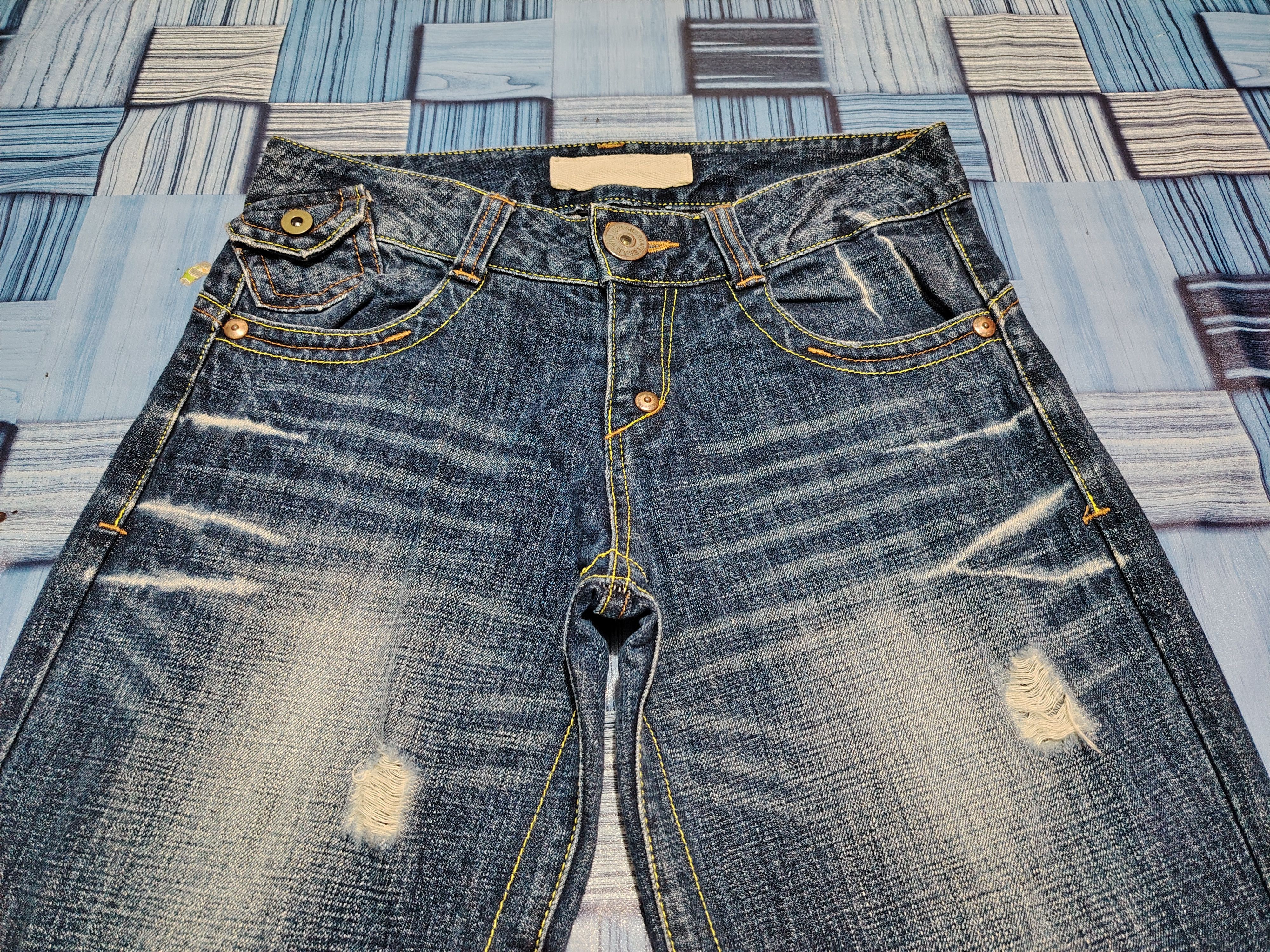 Who Decides War Japanese Saburoku Bell Bottom jeans Flared jeans Size US 31 - 9 Thumbnail