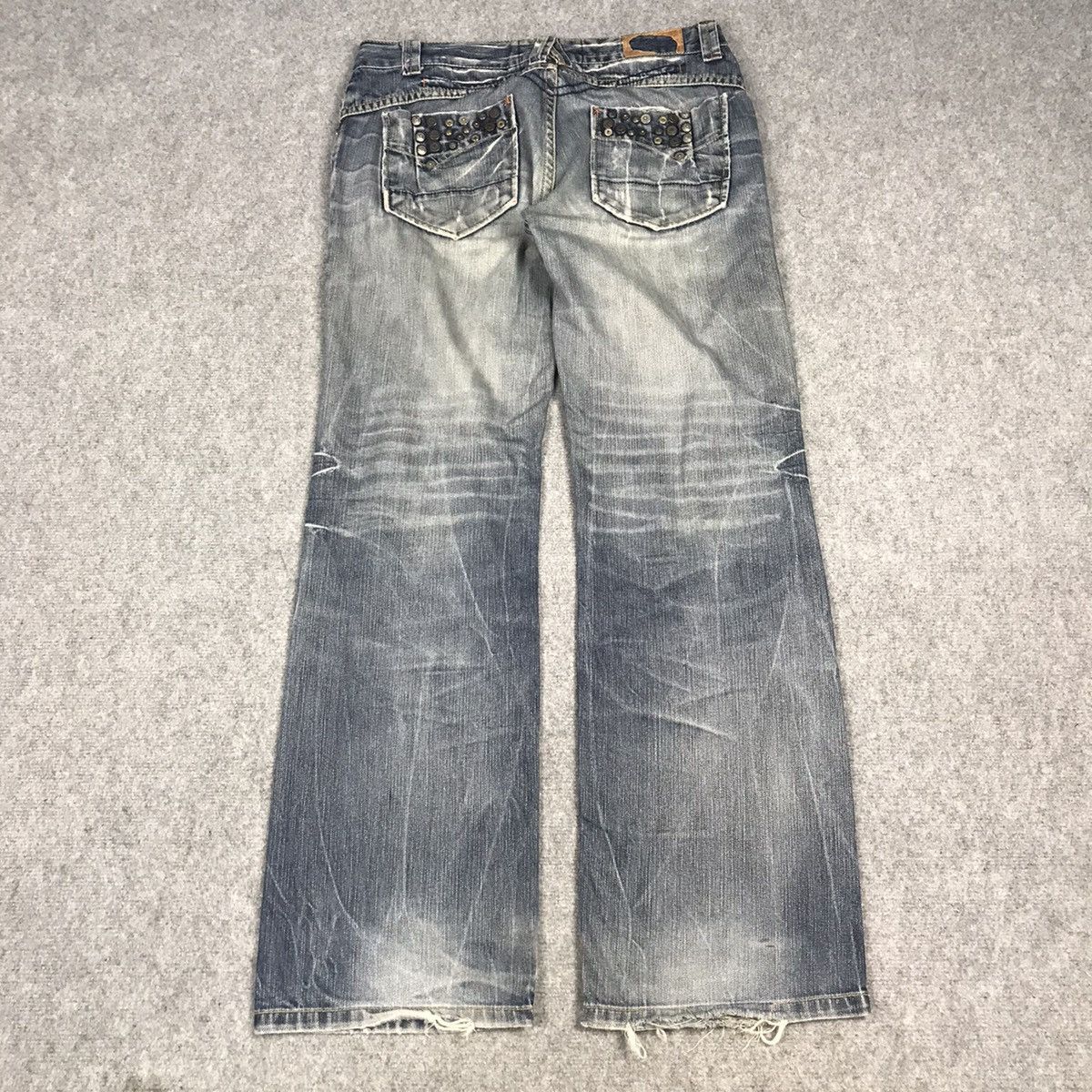 Japanese Brand DISTRESSED DENIM BAGGY RED PEPPER PANTS Size US 34 / EU 50 - 8 Thumbnail
