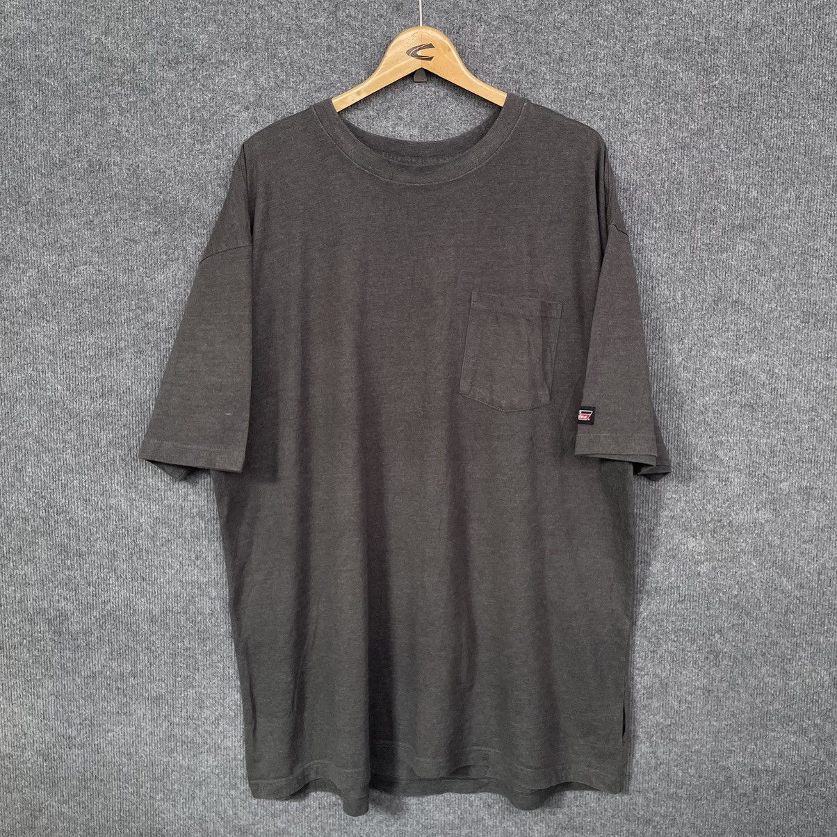 Dickies Y2K Dickies Single Pocket Blank T Shirt Size US XXL / EU 58 / 5 - 1 Thumbnail