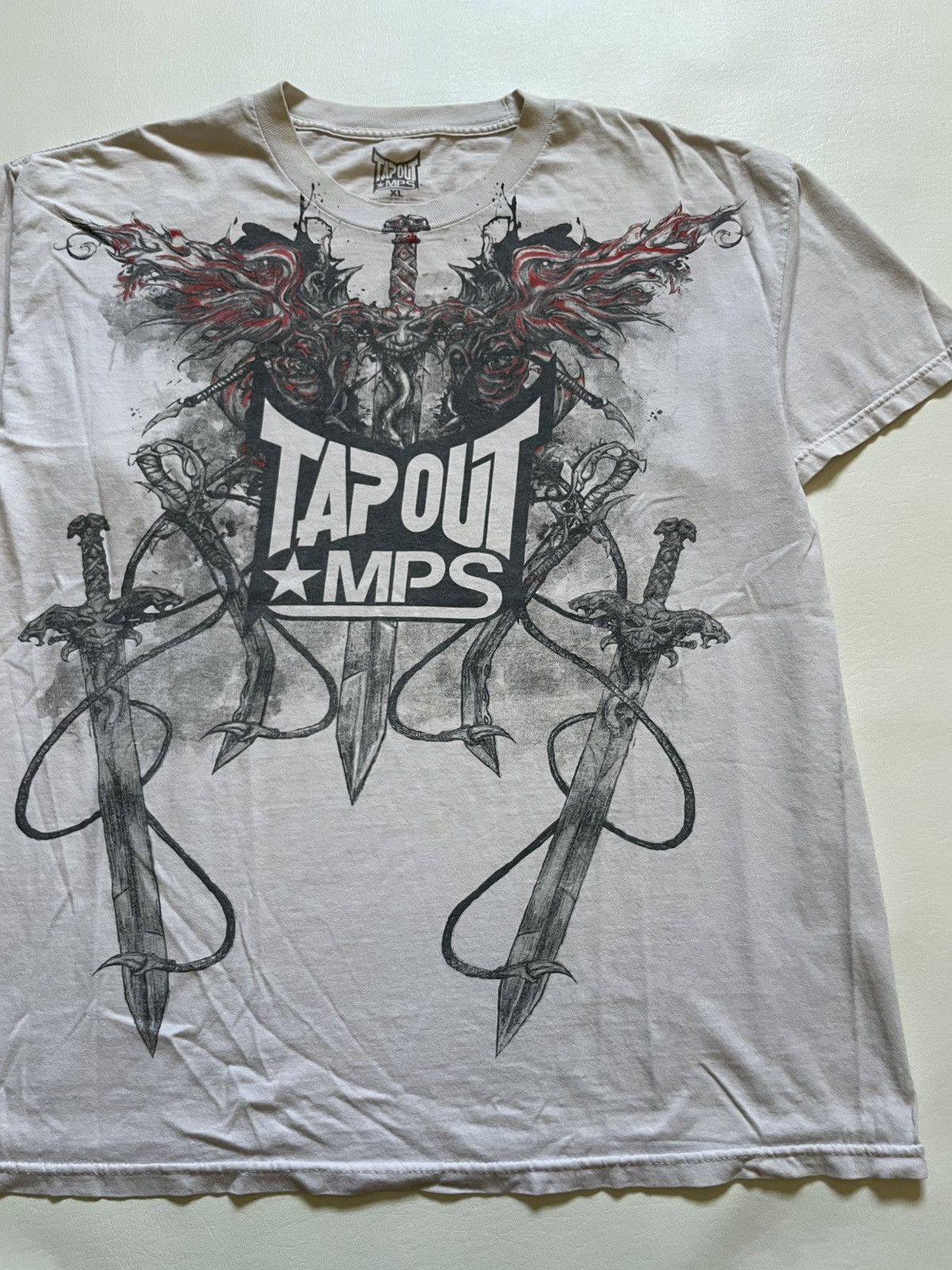 Tapout Y2k tapout graphic tee Size US L / EU 52-54 / 3 - 2 Thumbnail