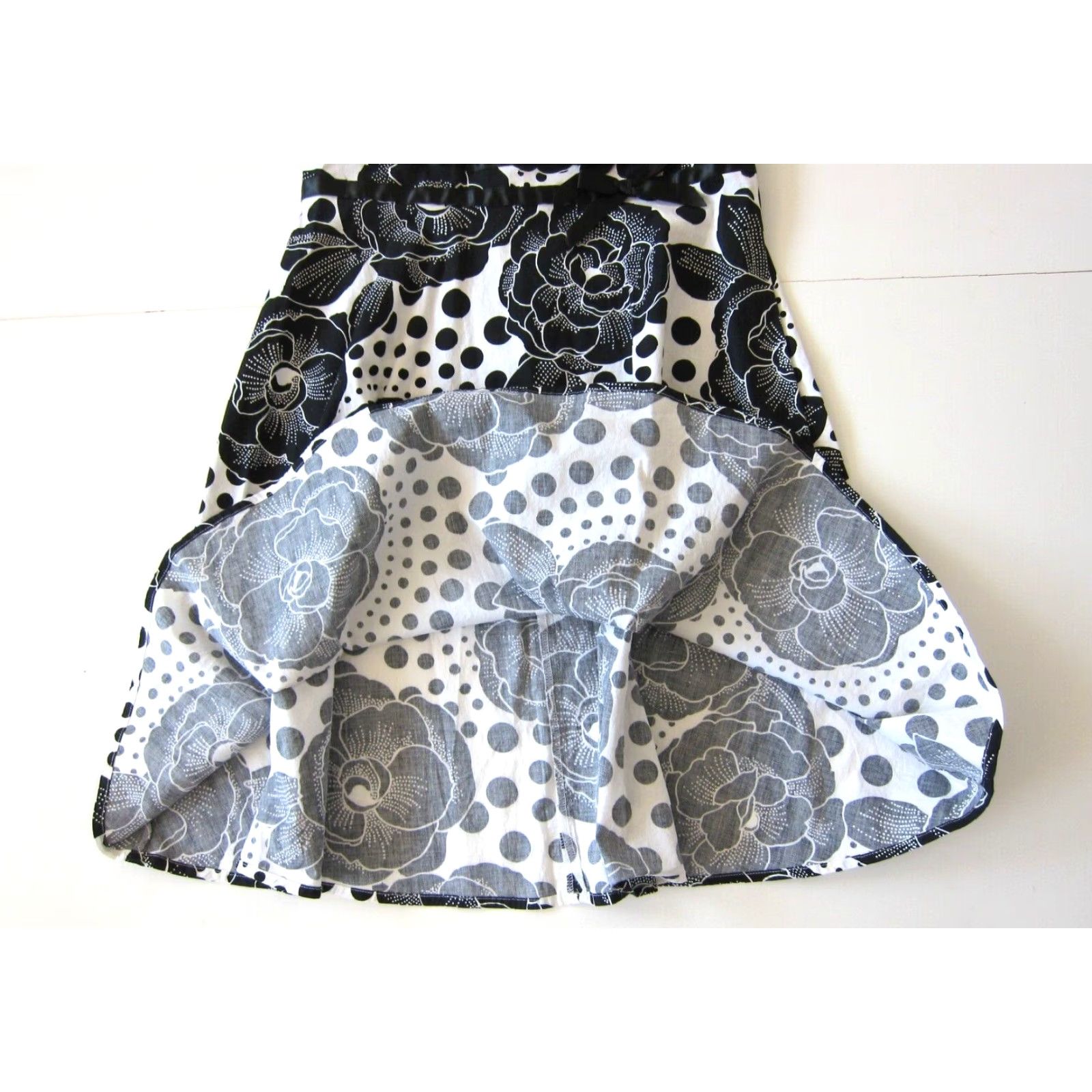 Vintage VINTAGE XOXO Collection Black White Polka Dot Floral Cotton Stretch Strapless Dress 11/L Size L / US 10 / IT 46 - 7 Thumbnail