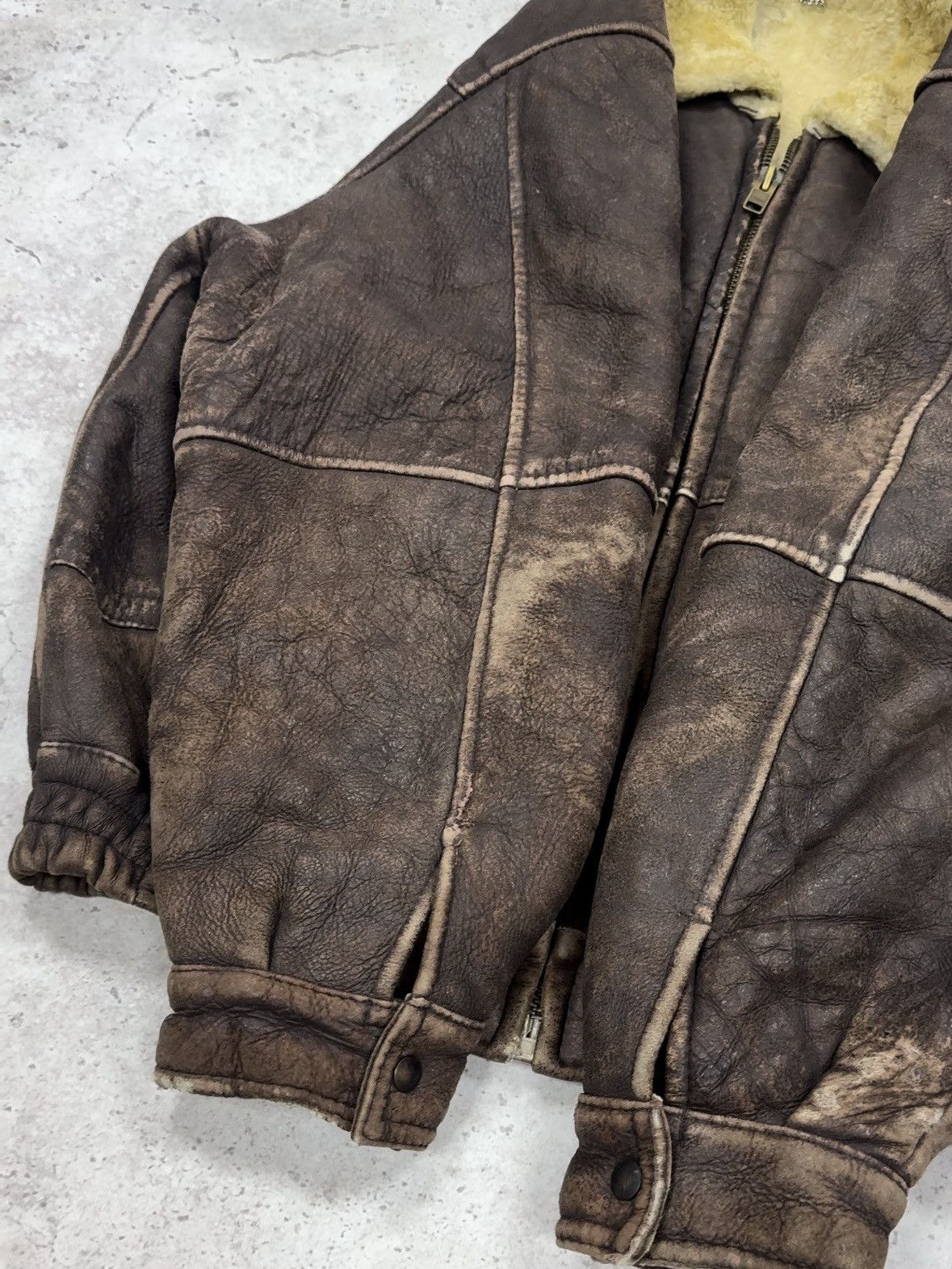 Other Vintage 90s Distressed Shearling Aviator Jacket Avirex Style Size US L / EU 52-54 / 3 - 3 Thumbnail