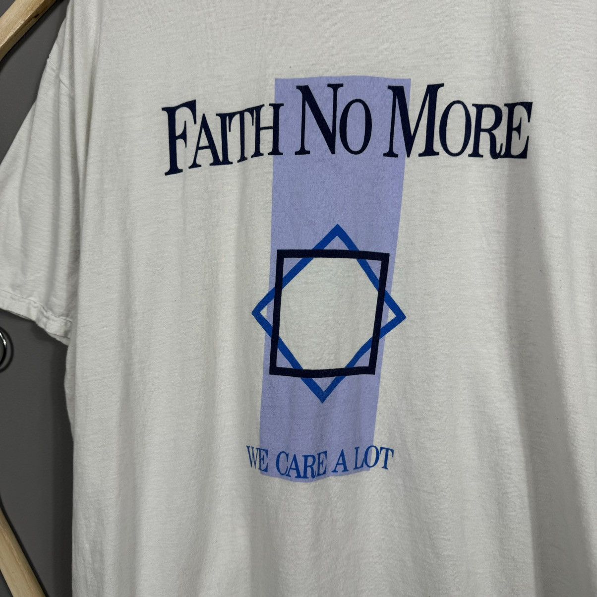 Band Tees Faith No More We Care a Lot Band T-shirt Size US XXL / EU 58 / 5 - 4 Thumbnail
