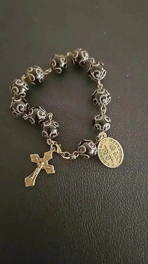 Other Black Glass Beads Cross Bracelet Size ONE SIZE - 3 Thumbnail